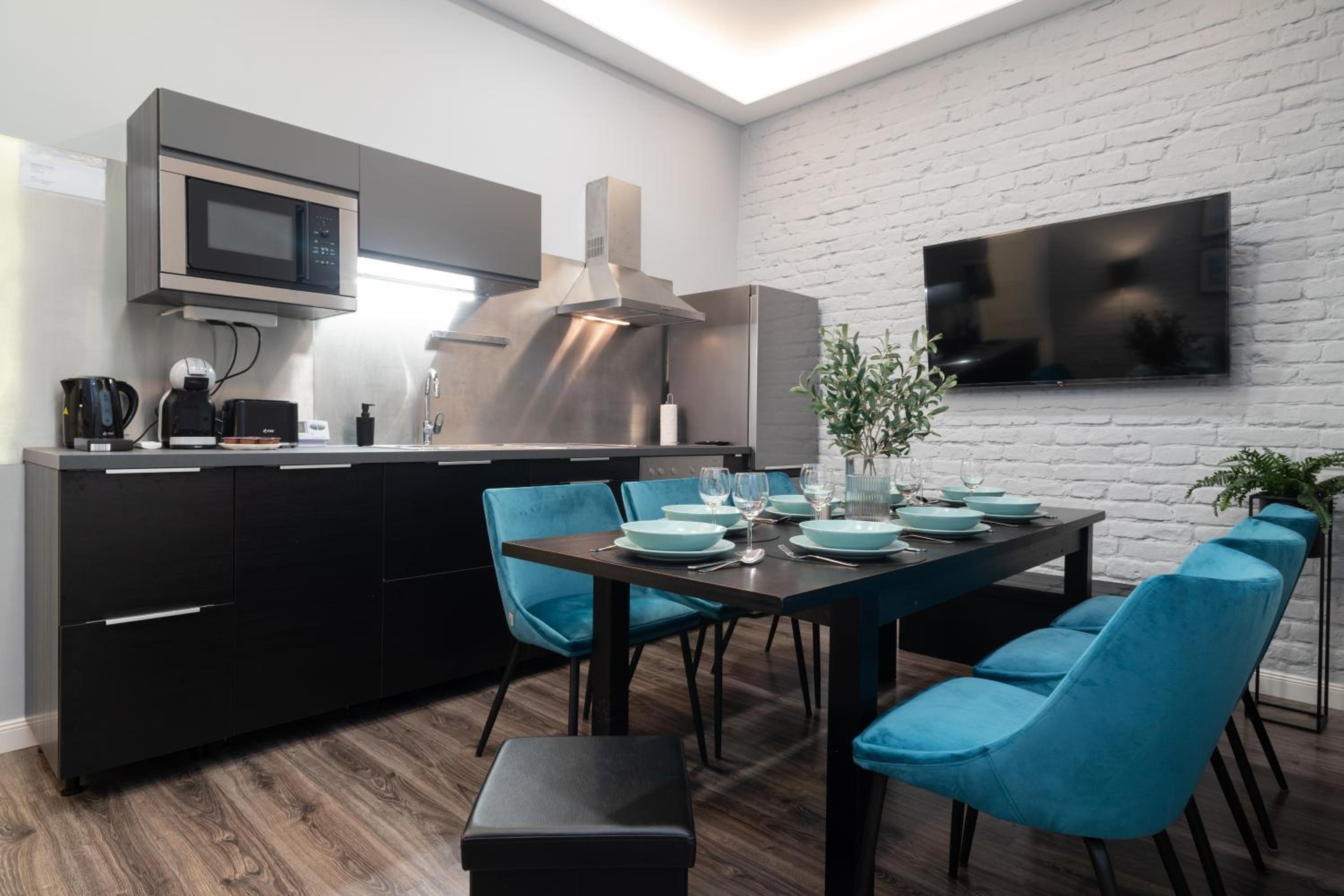 Amethyst Apartments - Radnoti view 2