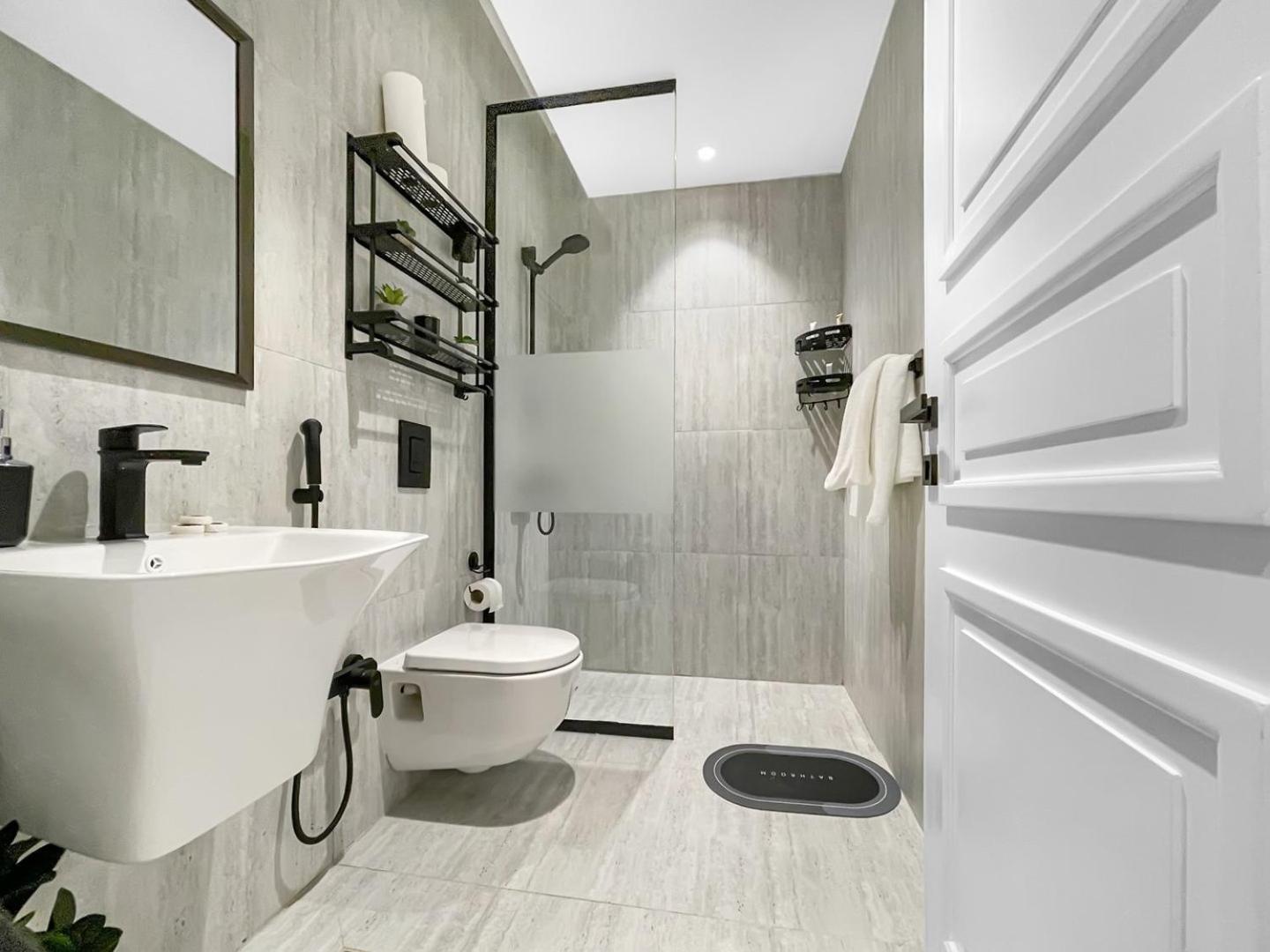 GR- Modern classy 2 Bedroom Apartment in Riyadh