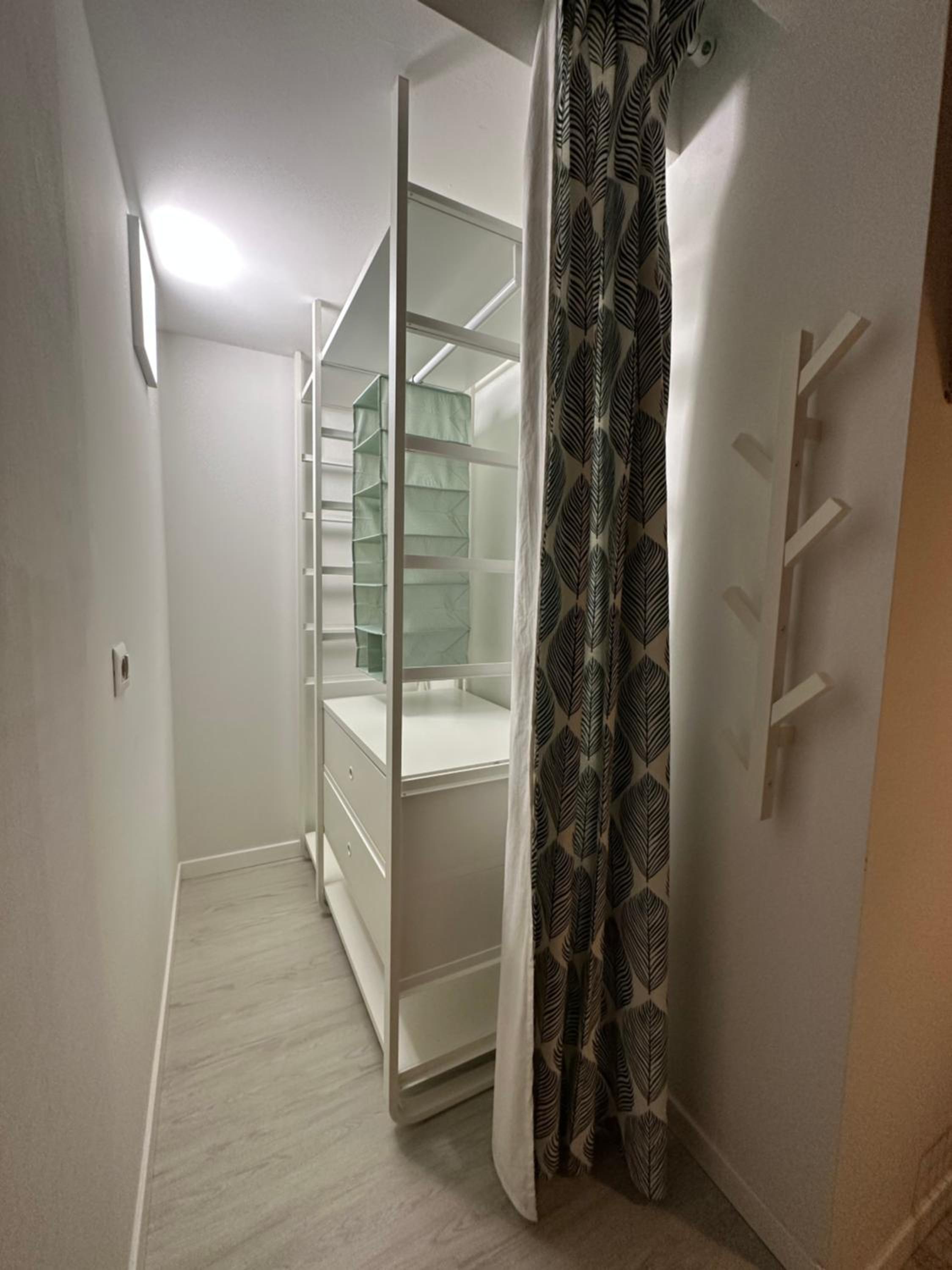 Flowers, a cozy suite in Milan