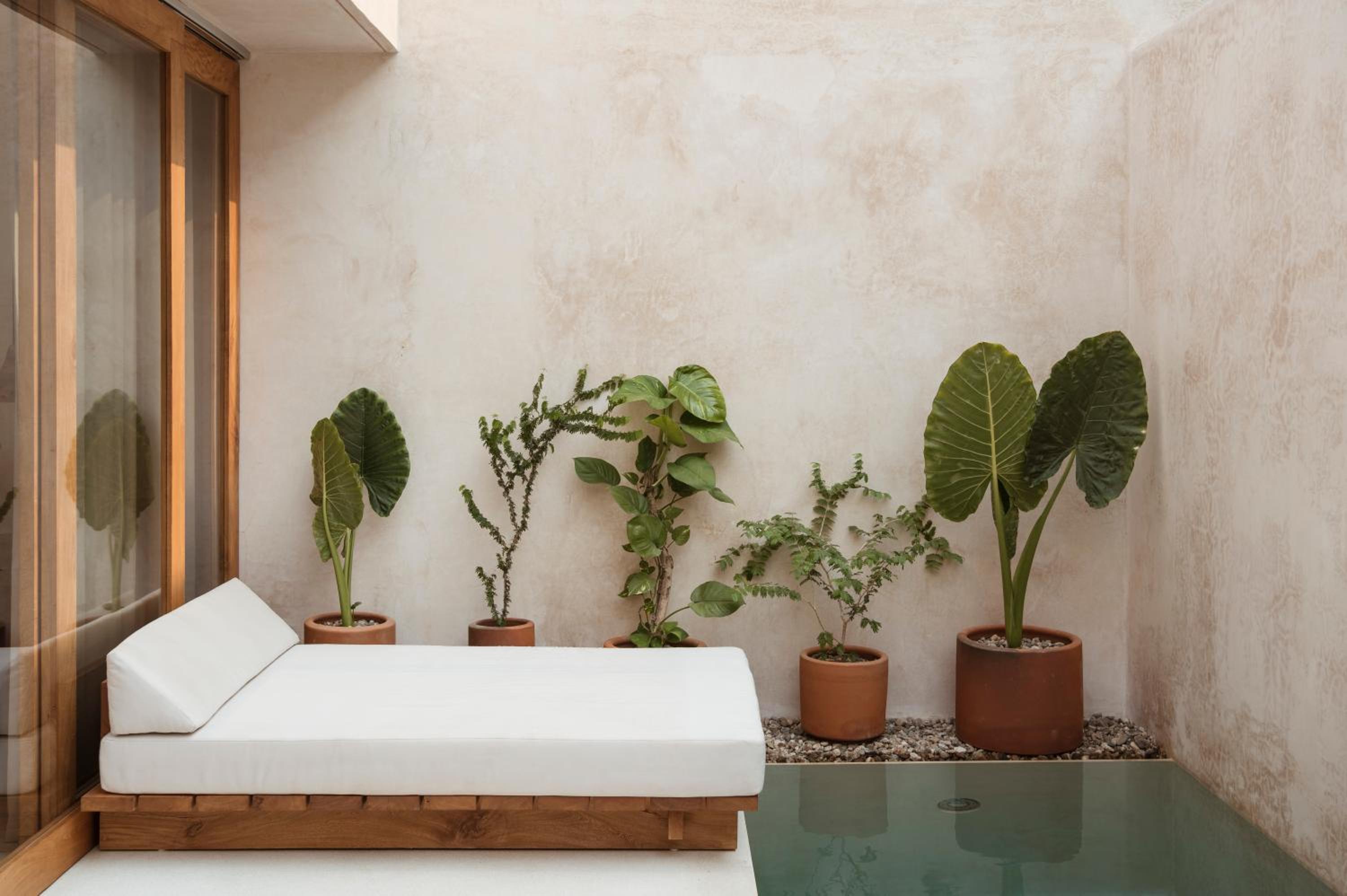 Hotel Lunaya - Image 1