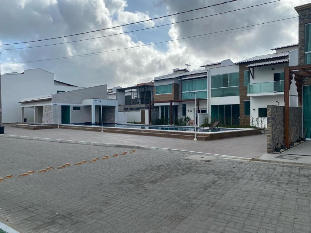 Casa em condomínio fechado