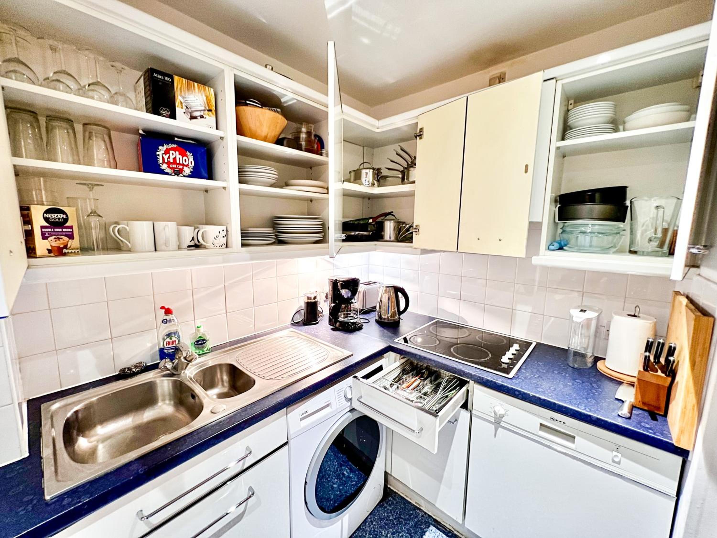 Excellent Entire Apartment Between St Pauls Cathedral and Covent Garden