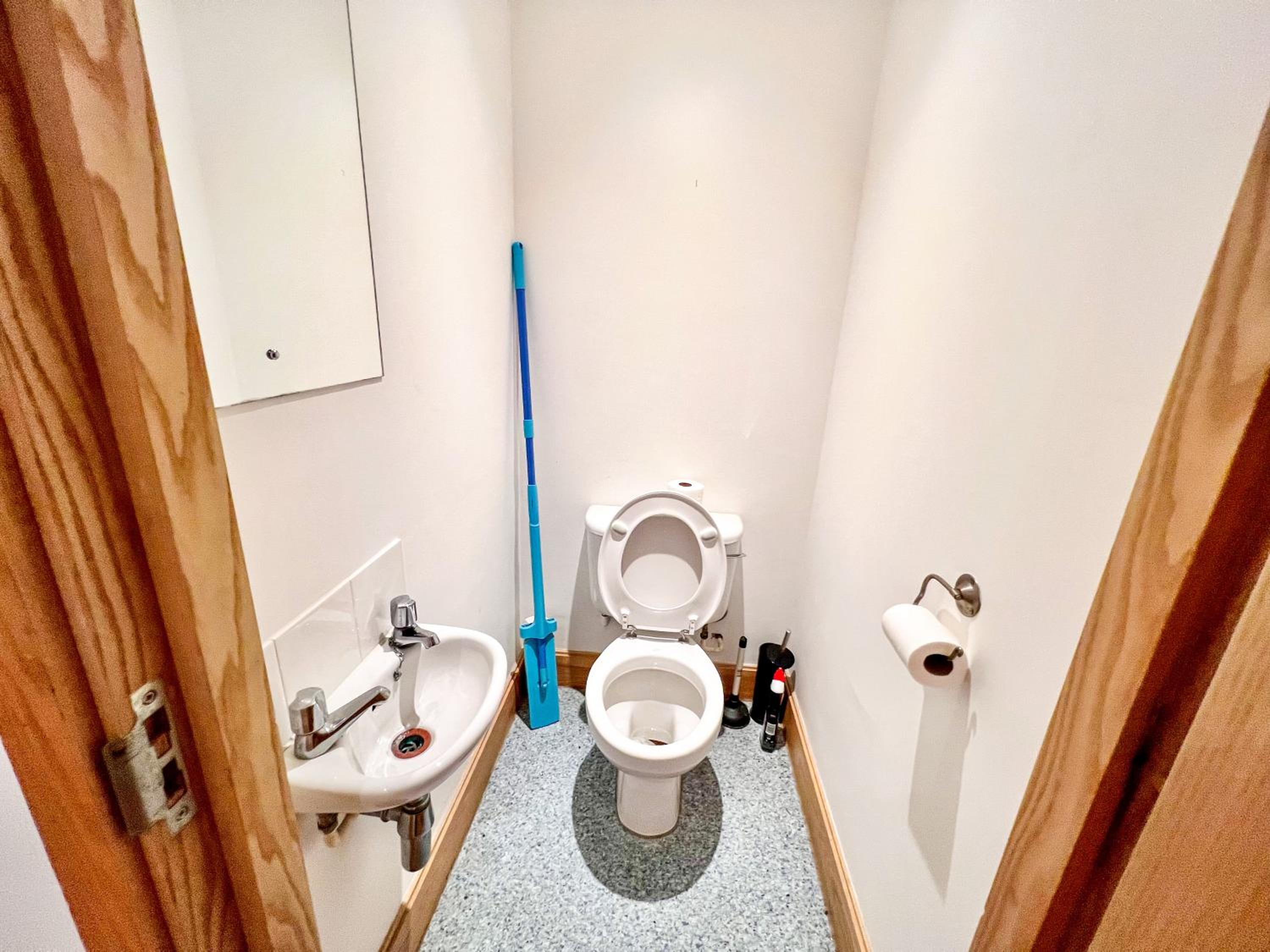 Excellent Entire Apartment Between St Pauls Cathedral and Covent Garden