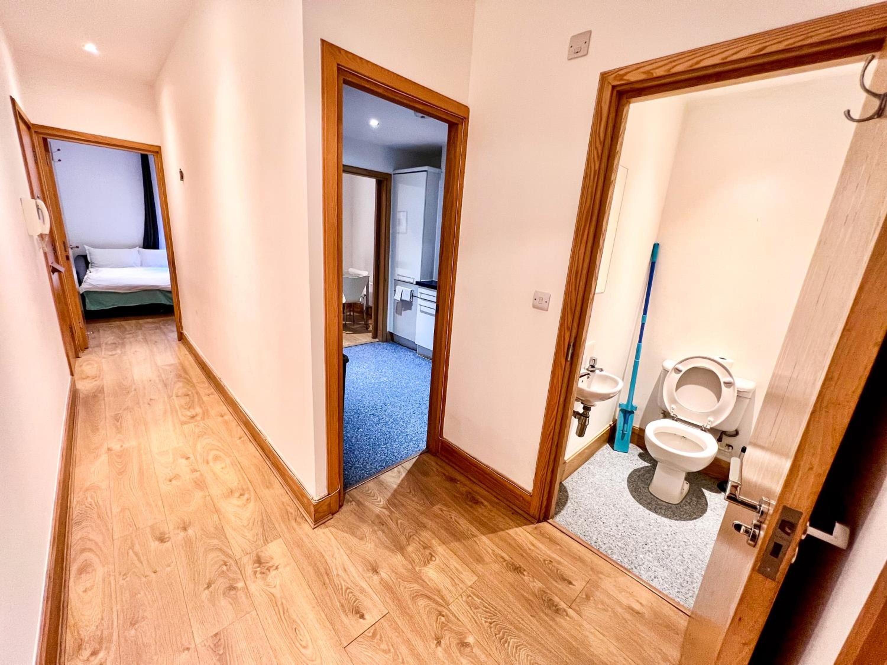 Excellent Entire Apartment Between St Pauls Cathedral and Covent Garden