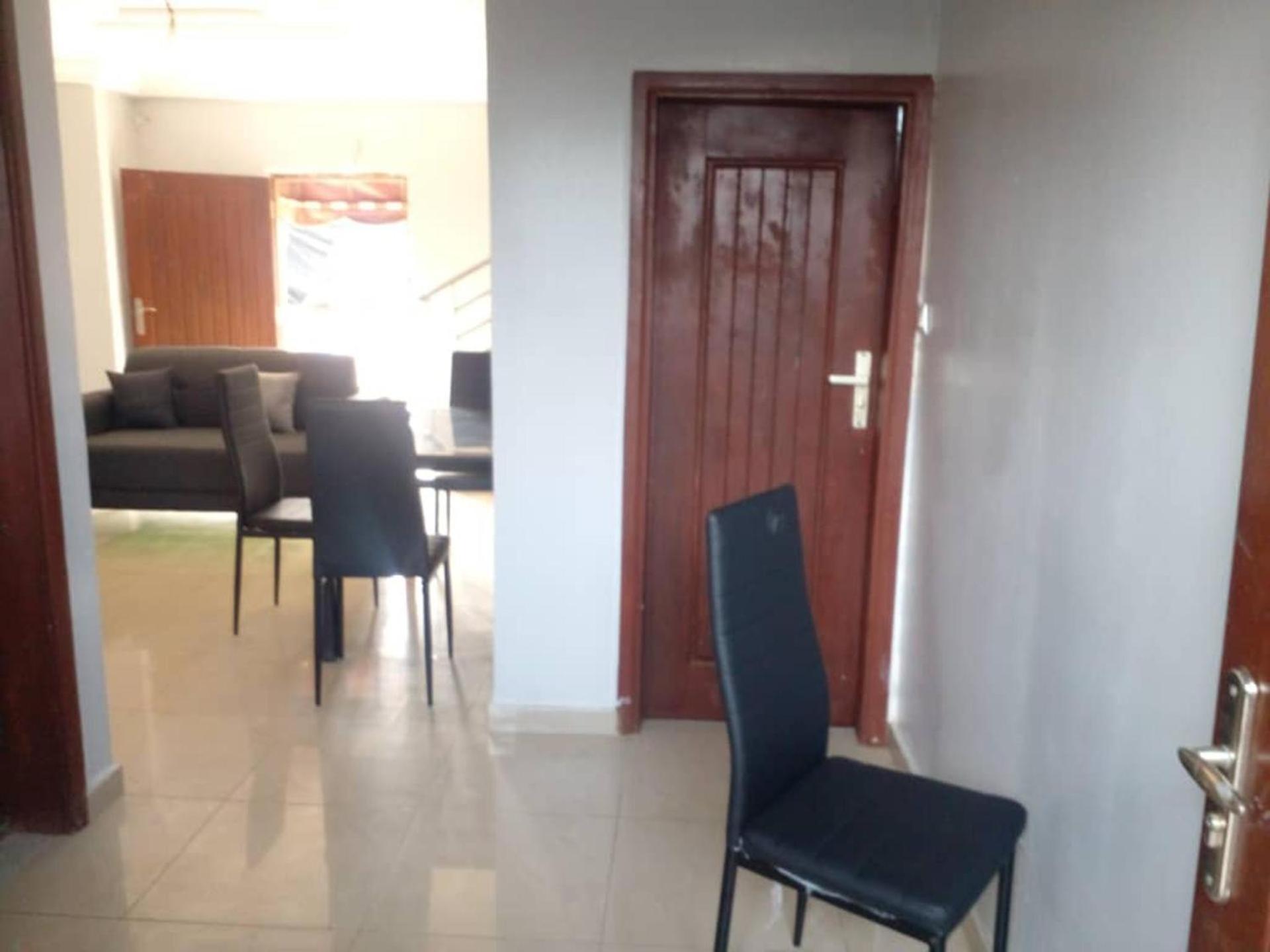 Lovely 1-Bed duplex house