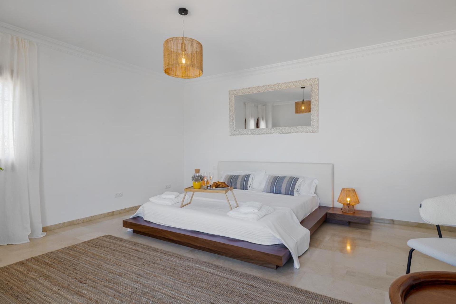 Private luxury 5 bedroom villa Benahavís near Marbella