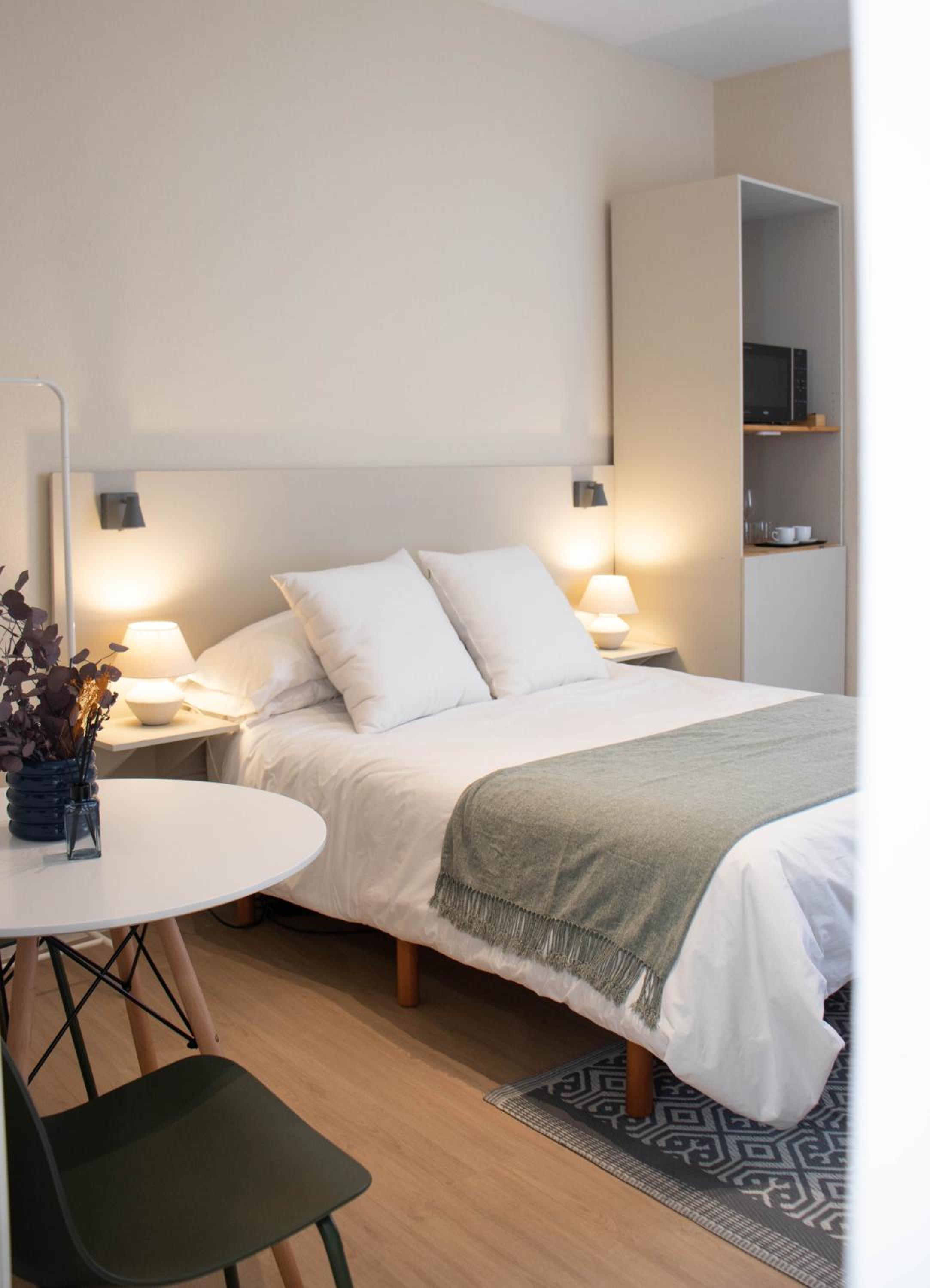 hotel room