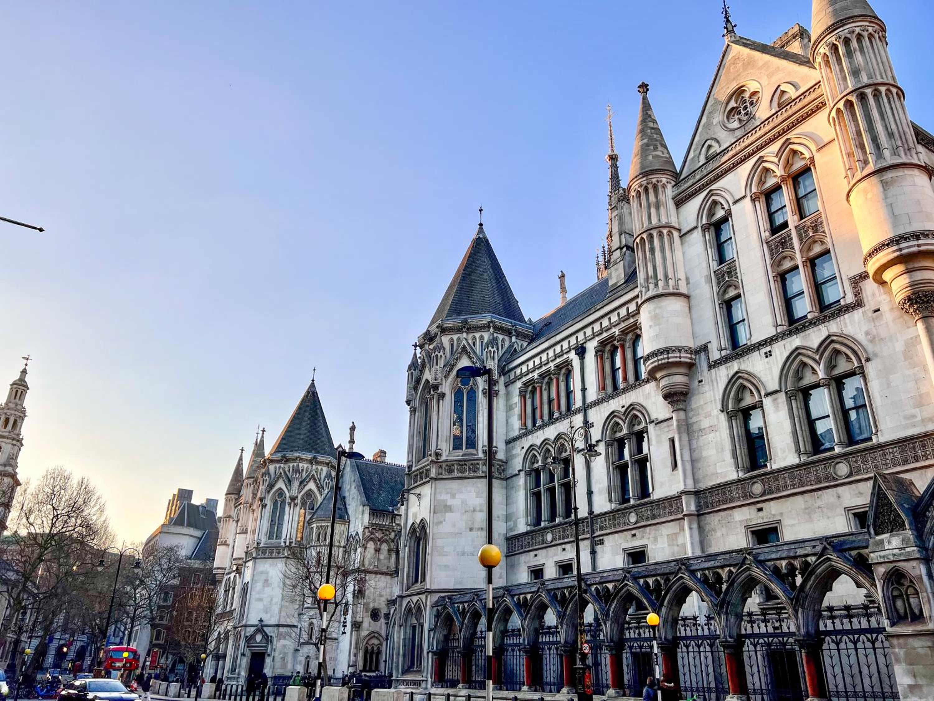Excellent Entire Apartment Between St Pauls Cathedral and Covent Garden