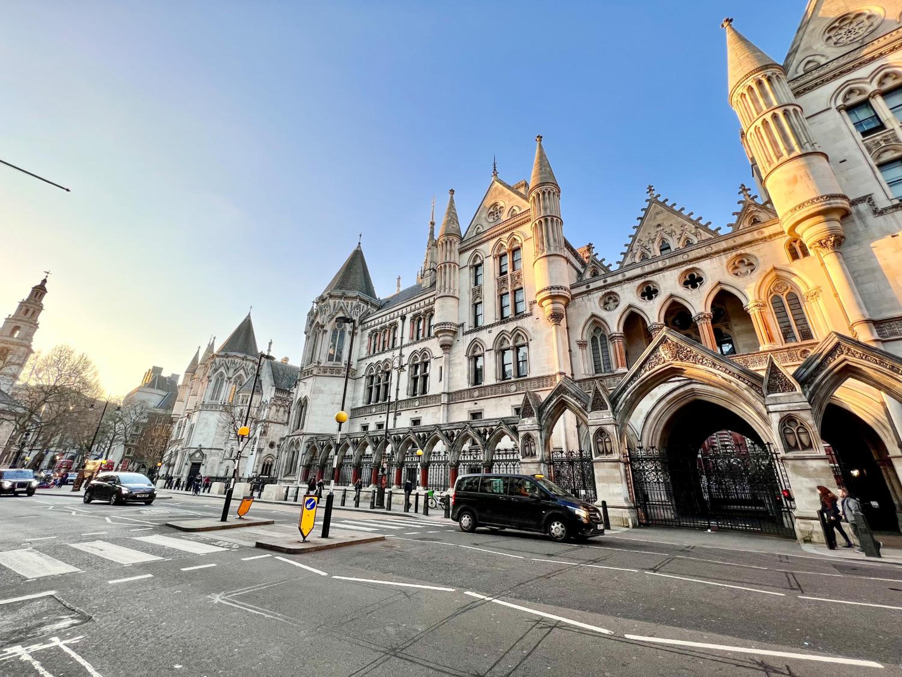 Excellent Entire Apartment Between St Pauls Cathedral and Covent Garden
