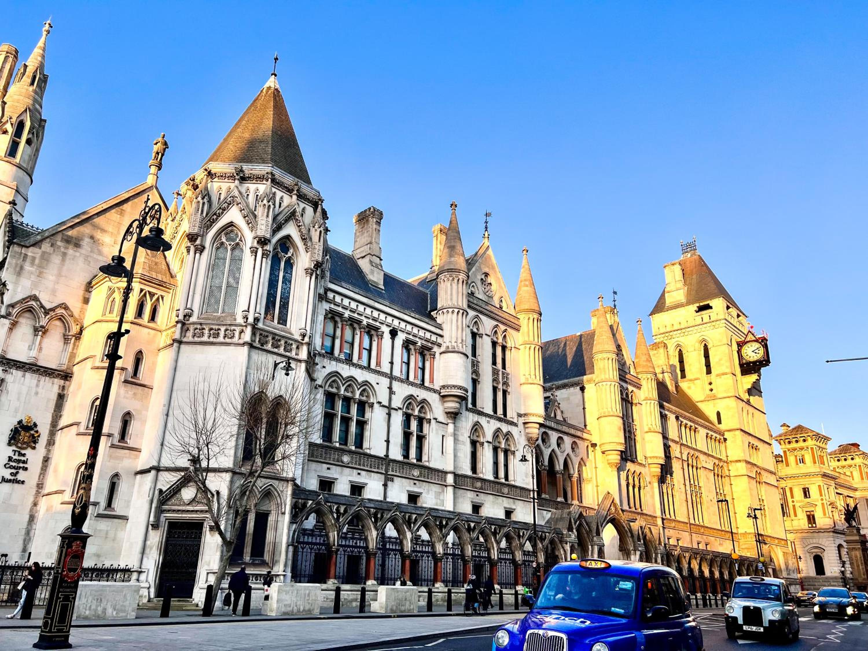 Excellent Entire Apartment Between St Pauls Cathedral and Covent Garden