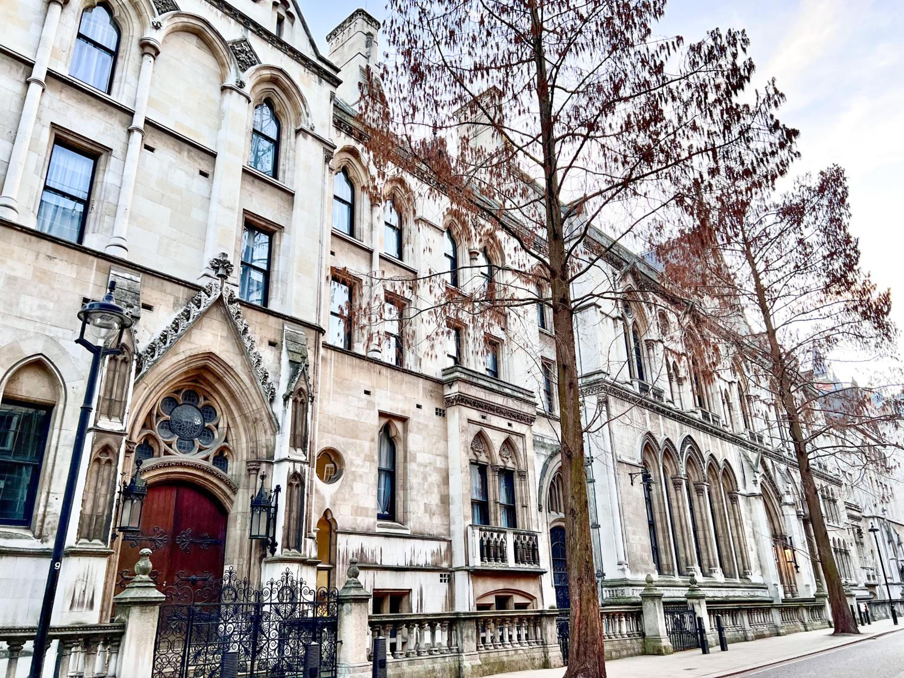 Excellent Entire Apartment Between St Pauls Cathedral and Covent Garden