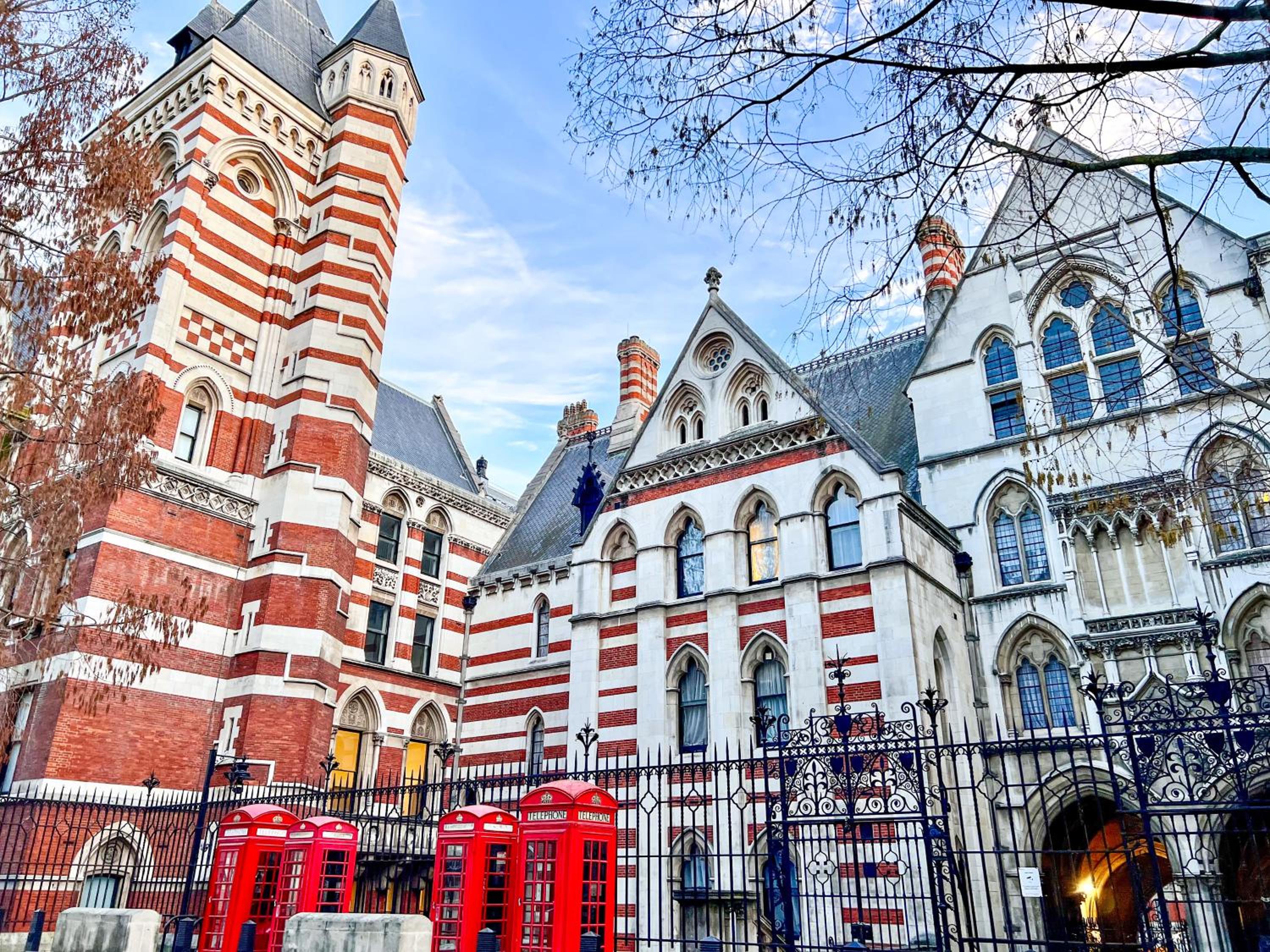 Excellent Entire Apartment Between St Pauls Cathedral and Covent Garden