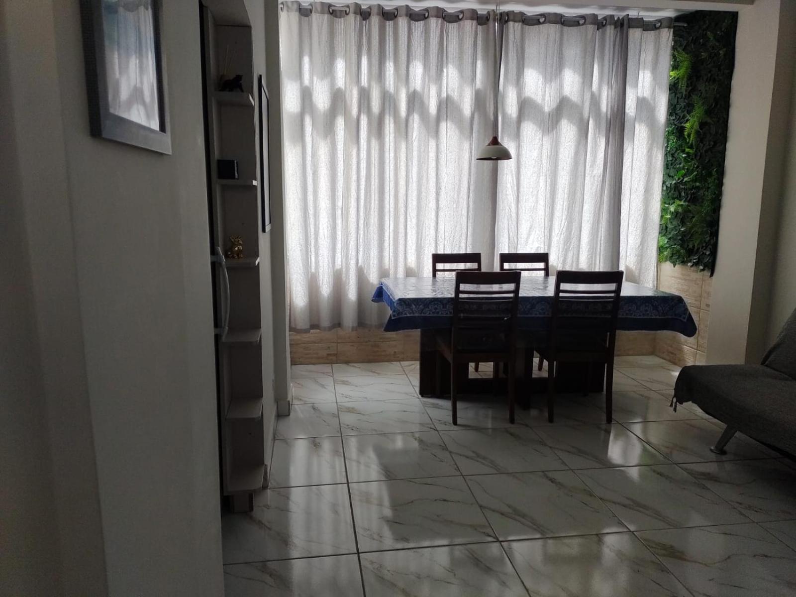 Apto à beira mar pompeia / Santos