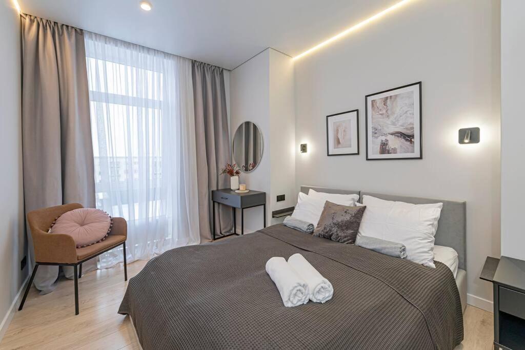 Lovely 1BD Central Apartment by Domvia view 5