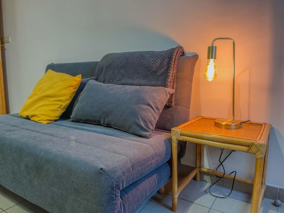 Comfortable house G00gle-SHAPE- Chièvres Air Base