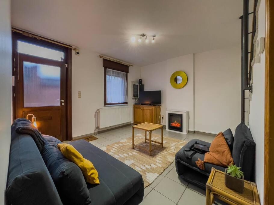 Comfortable house G00gle-SHAPE- Chièvres Air Base