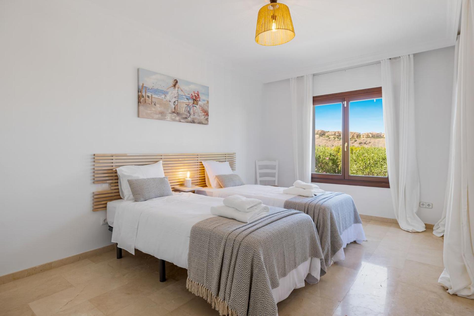 Private luxury 5 bedroom villa Benahavís near Marbella