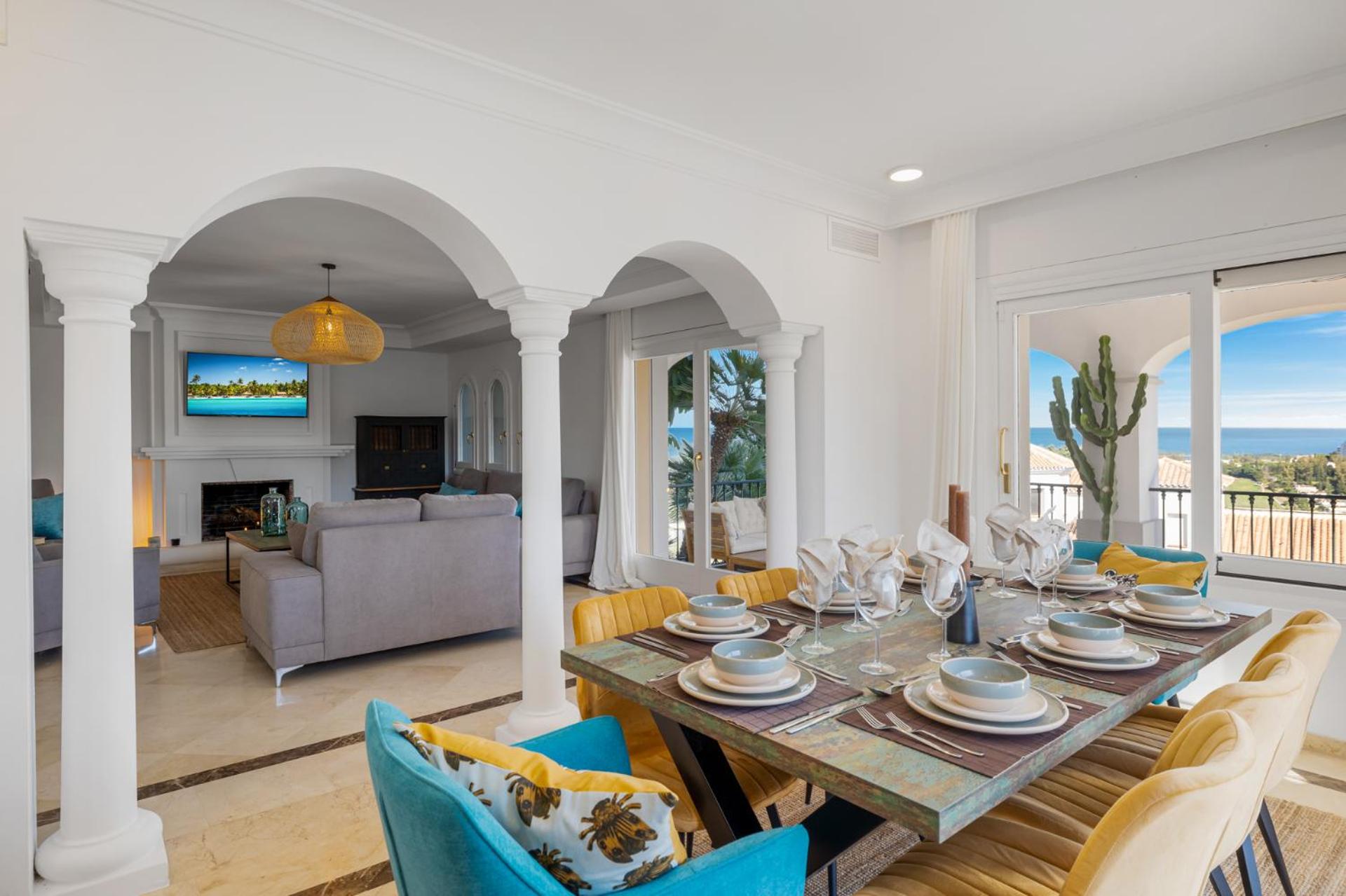 Private luxury 5 bedroom villa Benahavís near Marbella