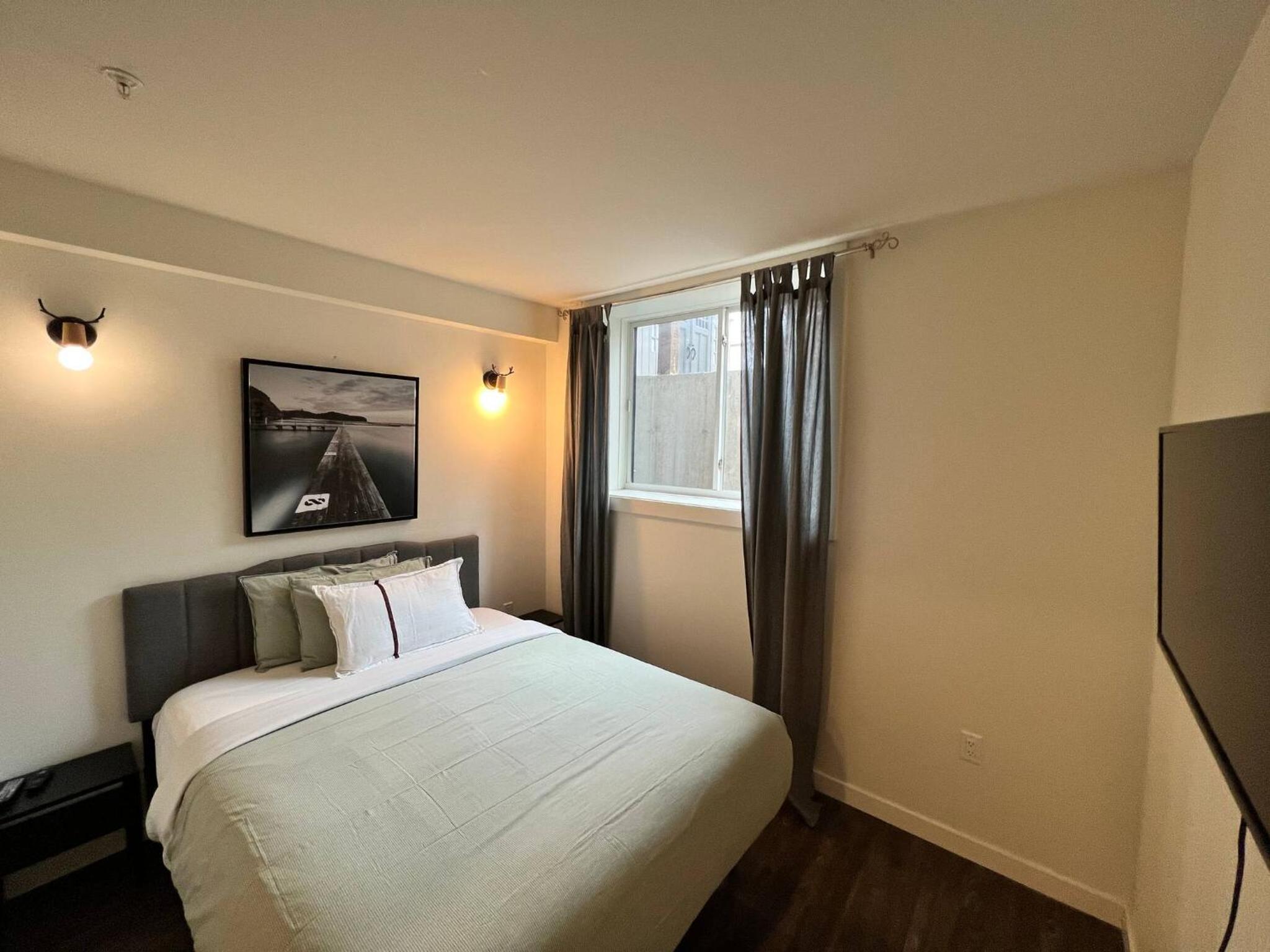 Dt 1Bed 1bath Cozy Suite 8 Min Walk To Arena
