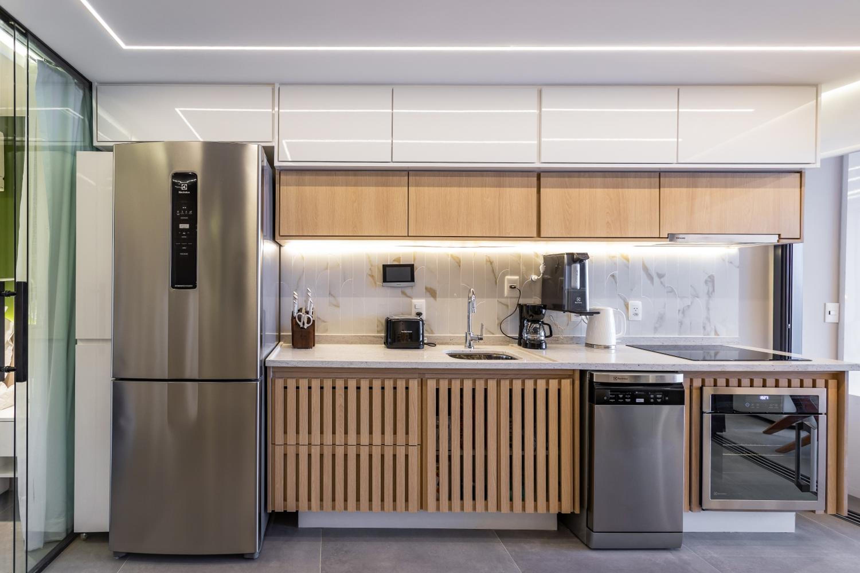 Luxuosos Apartamentos por Temporada na Atlântica à Beira-Mar, Copacabana