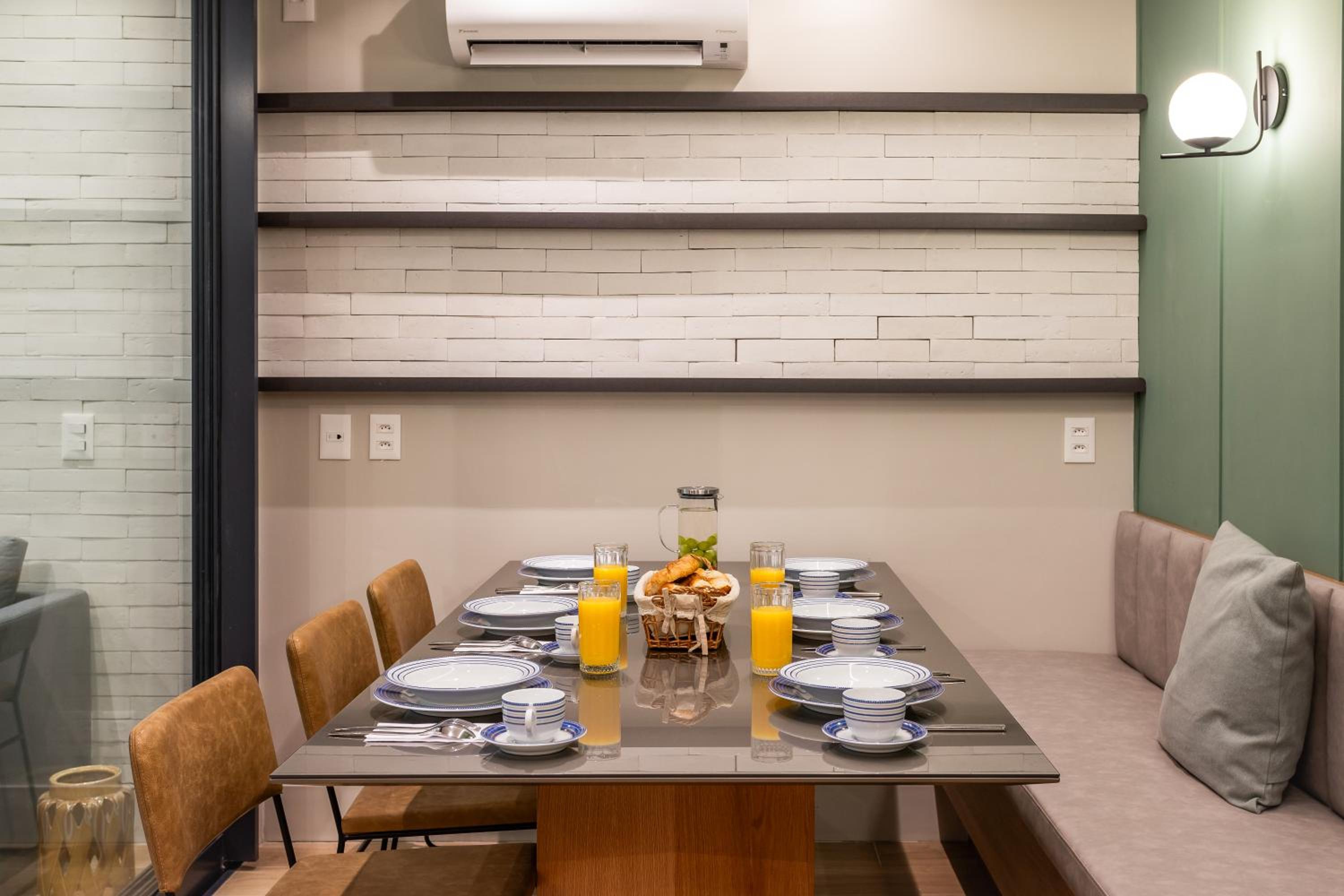 Luxuosos Apartamentos por Temporada na Atlântica à Beira-Mar, Copacabana