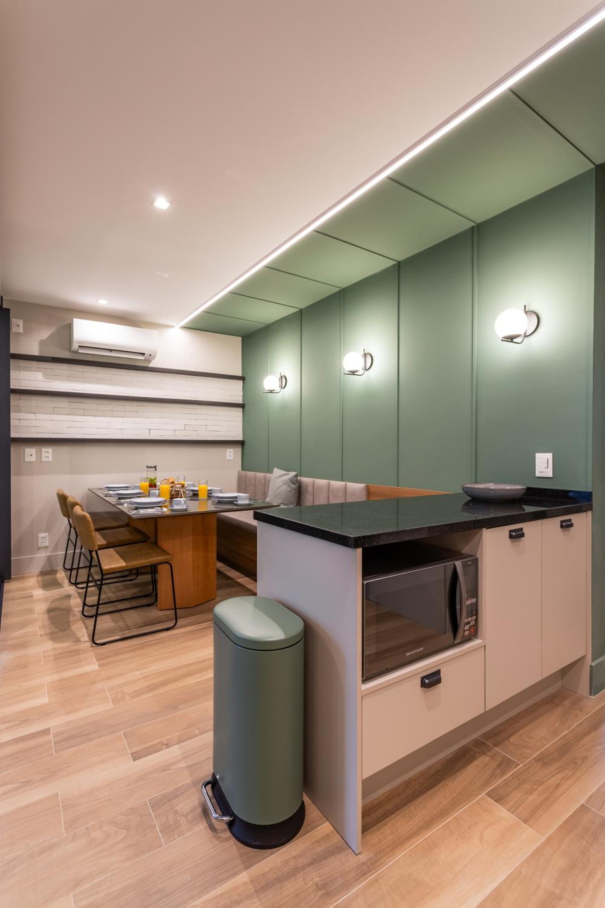 Luxuosos Apartamentos por Temporada na Atlântica à Beira-Mar, Copacabana