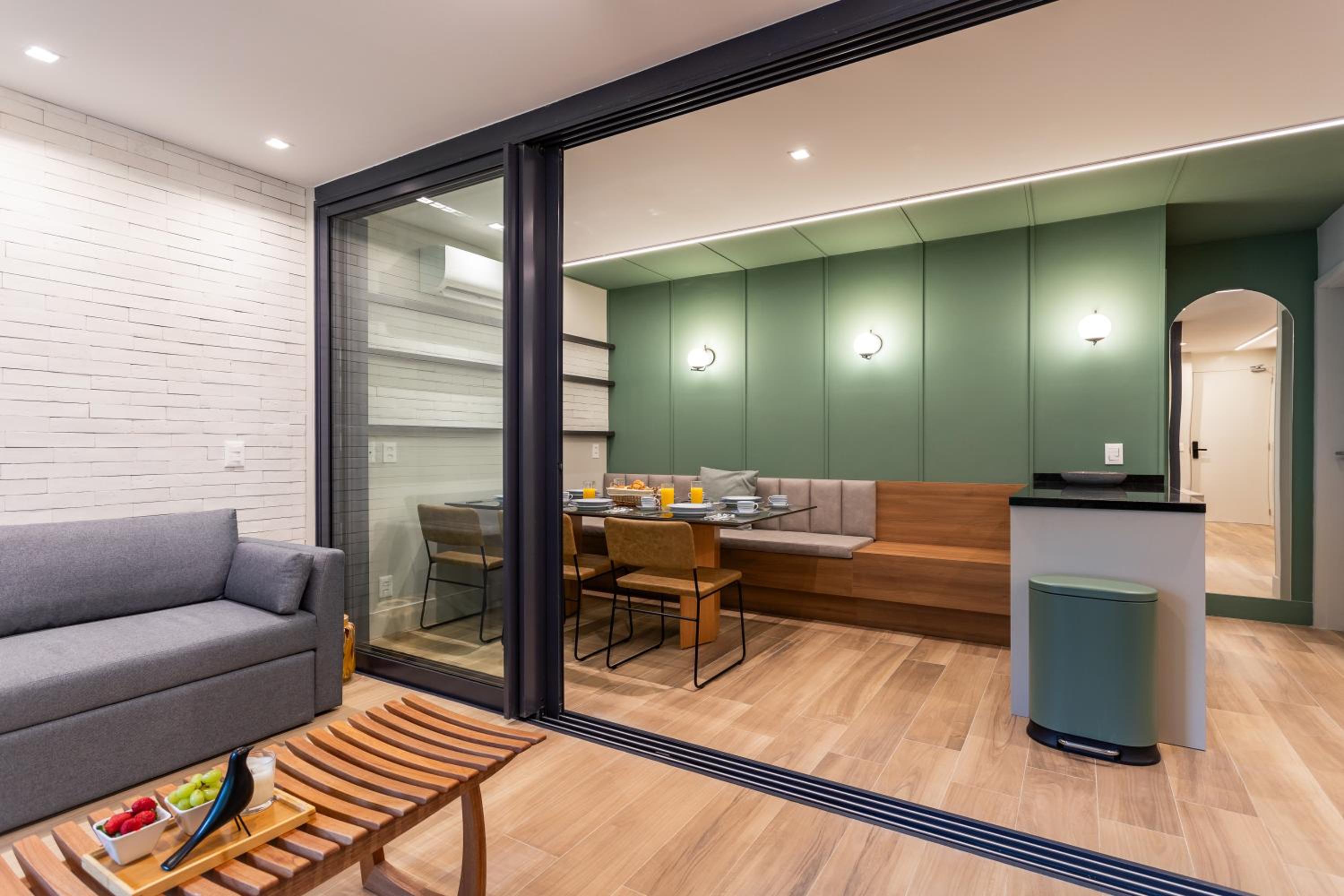 Luxuosos Apartamentos por Temporada na Atlântica à Beira-Mar, Copacabana