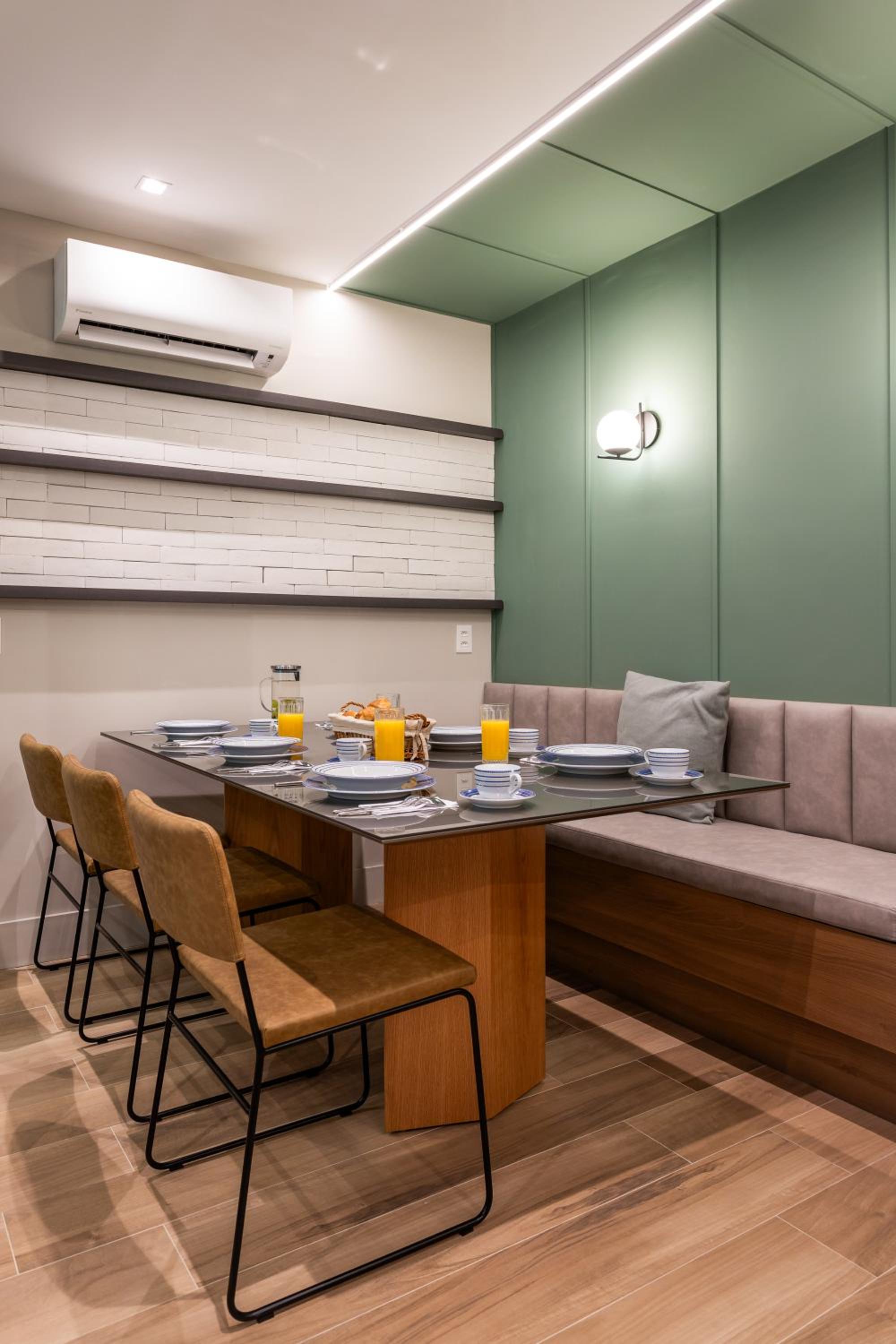 Luxuosos Apartamentos por Temporada na Atlântica à Beira-Mar, Copacabana