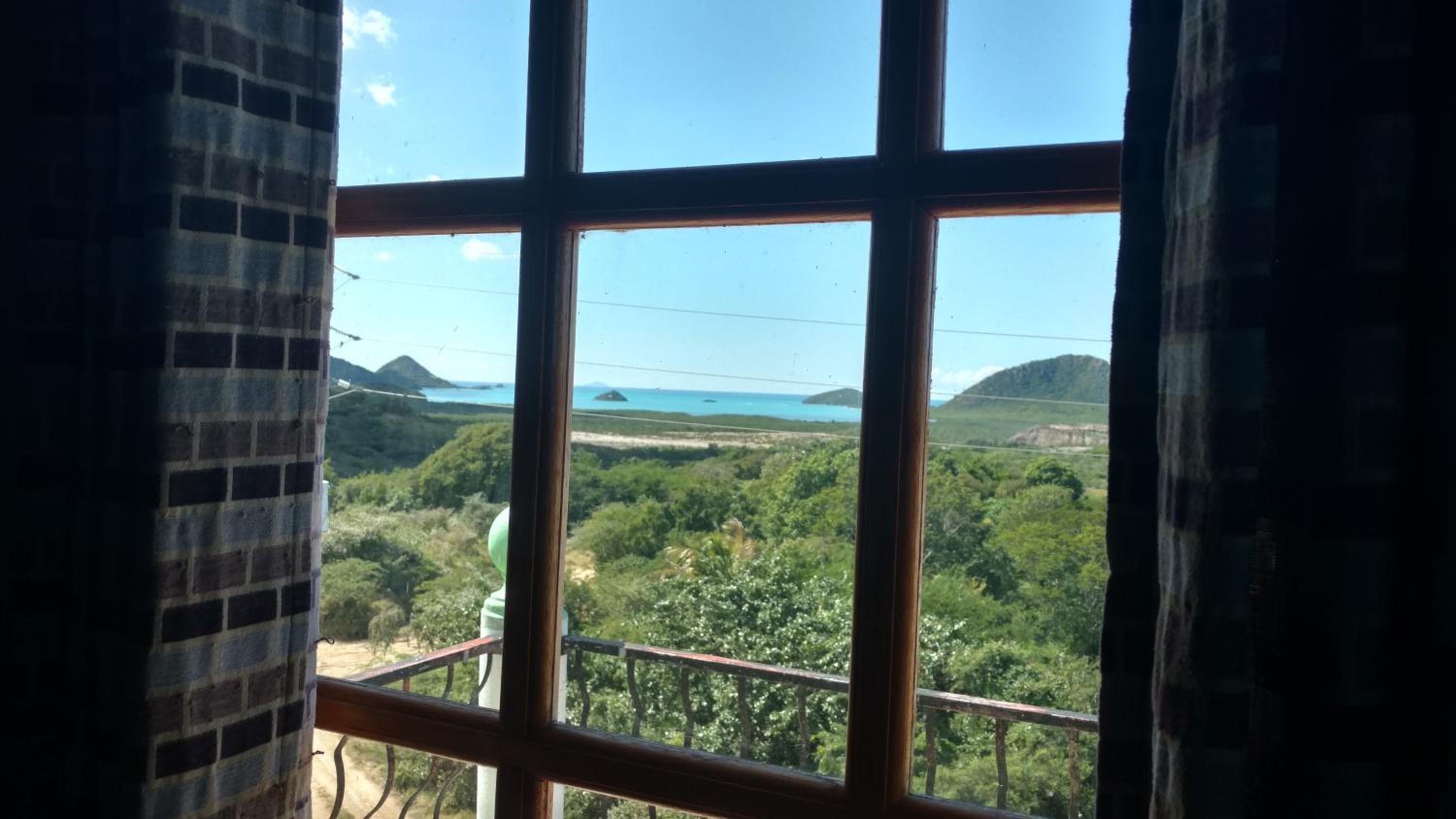 Zeus Estate Guesthouse