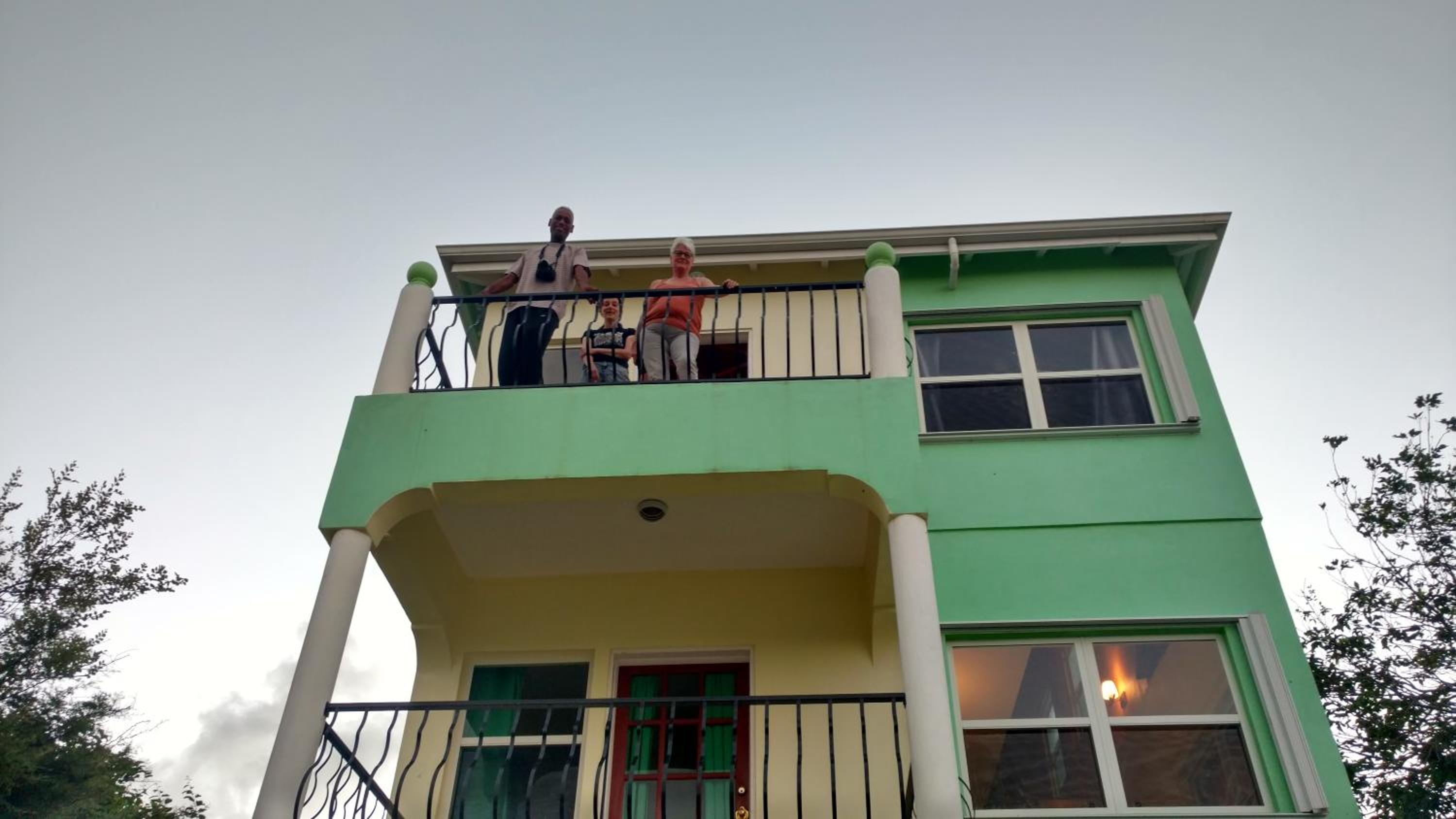 Zeus Estate Guesthouse