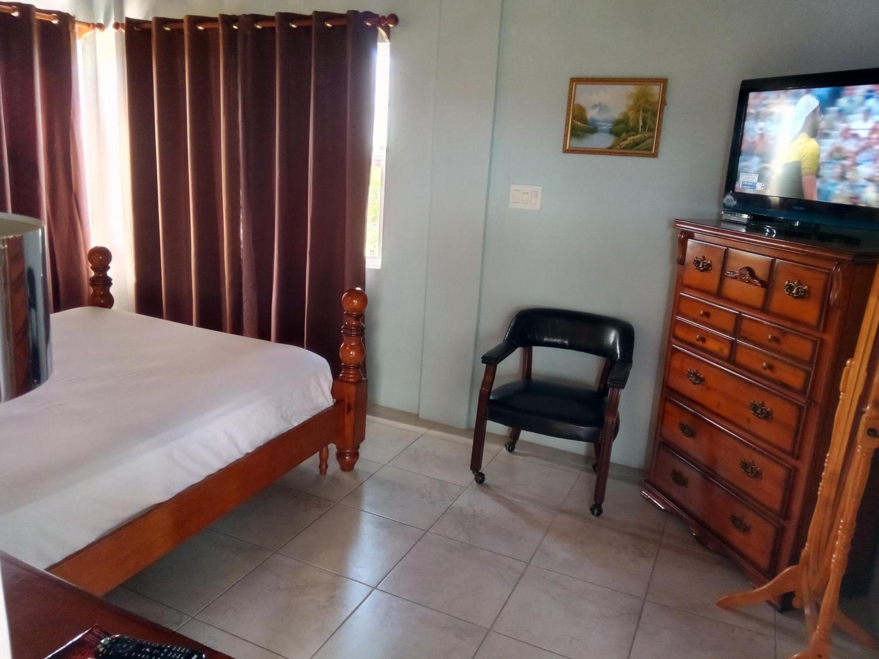 Zeus Estate Guesthouse