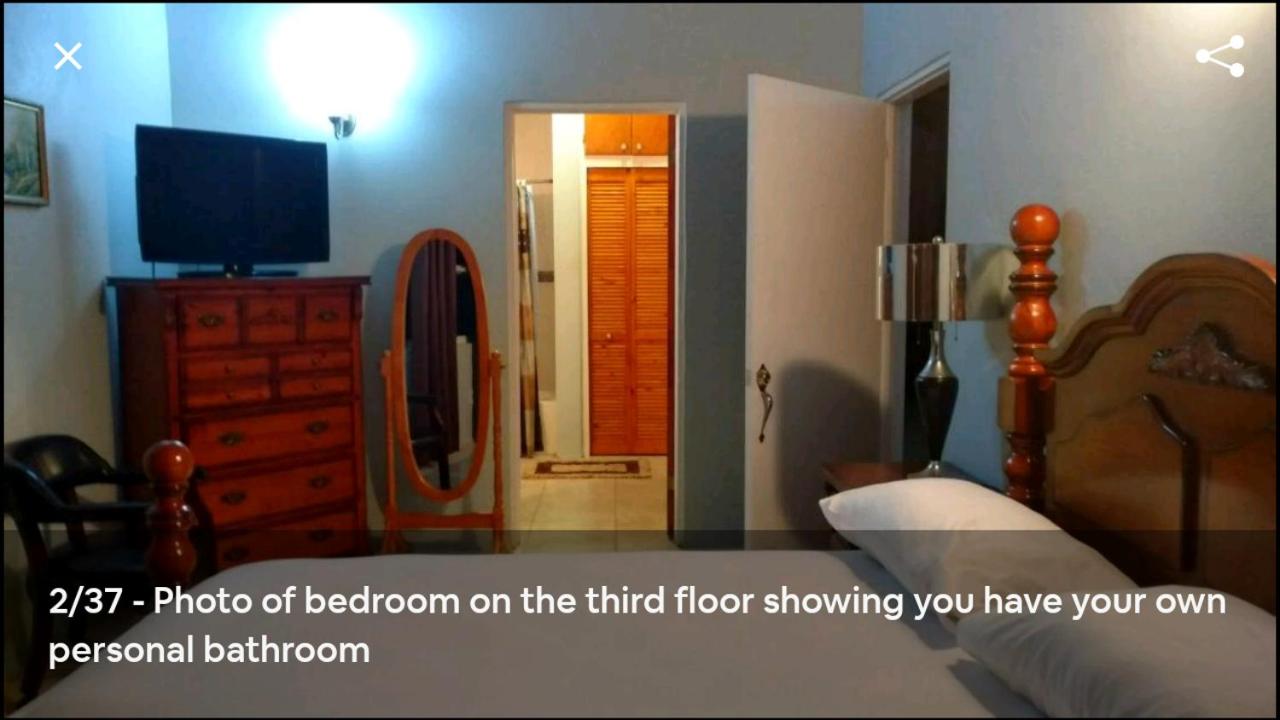 Zeus Estate Guesthouse