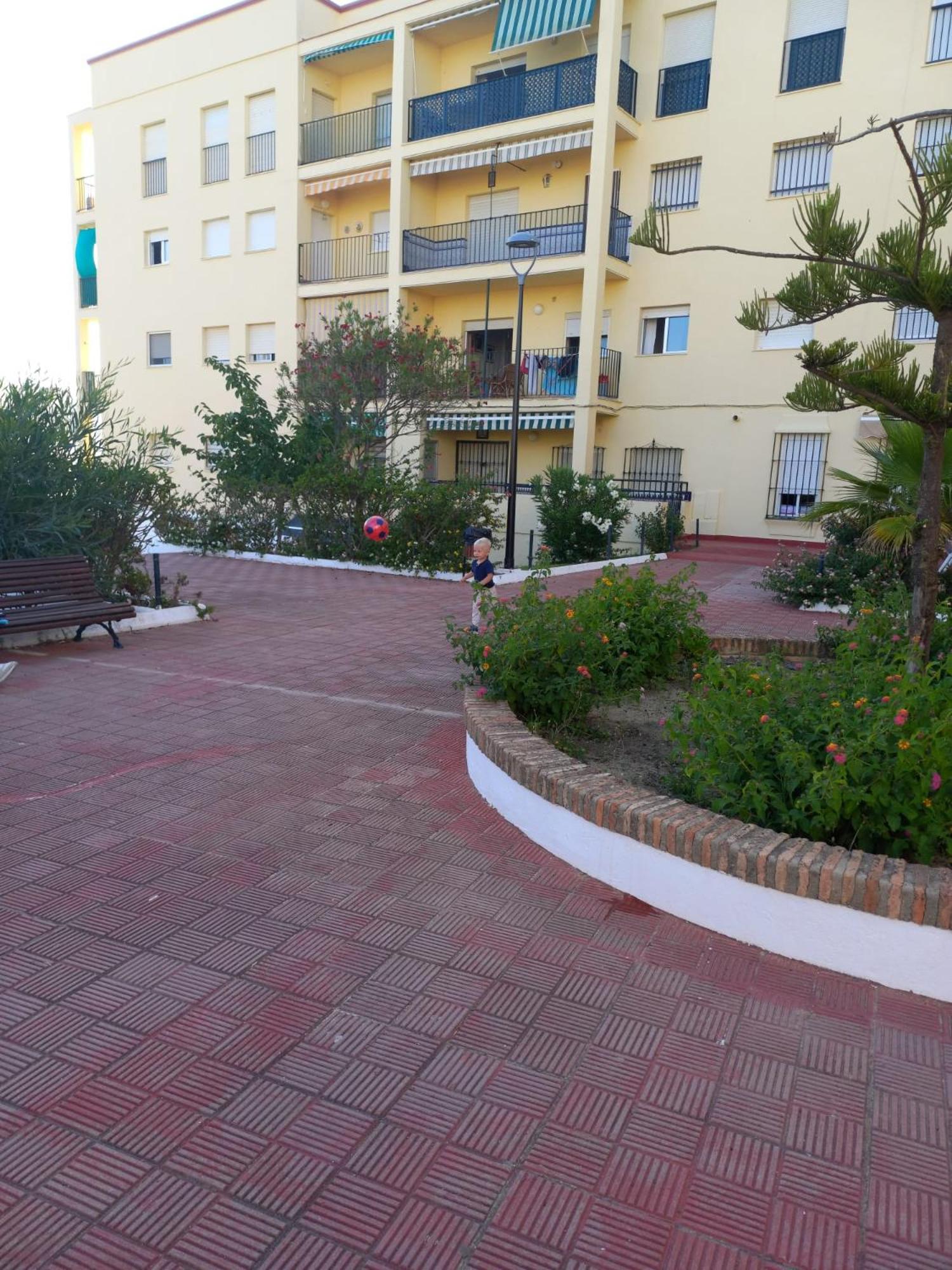 Beachfront 3 Bedroom Family Apartment