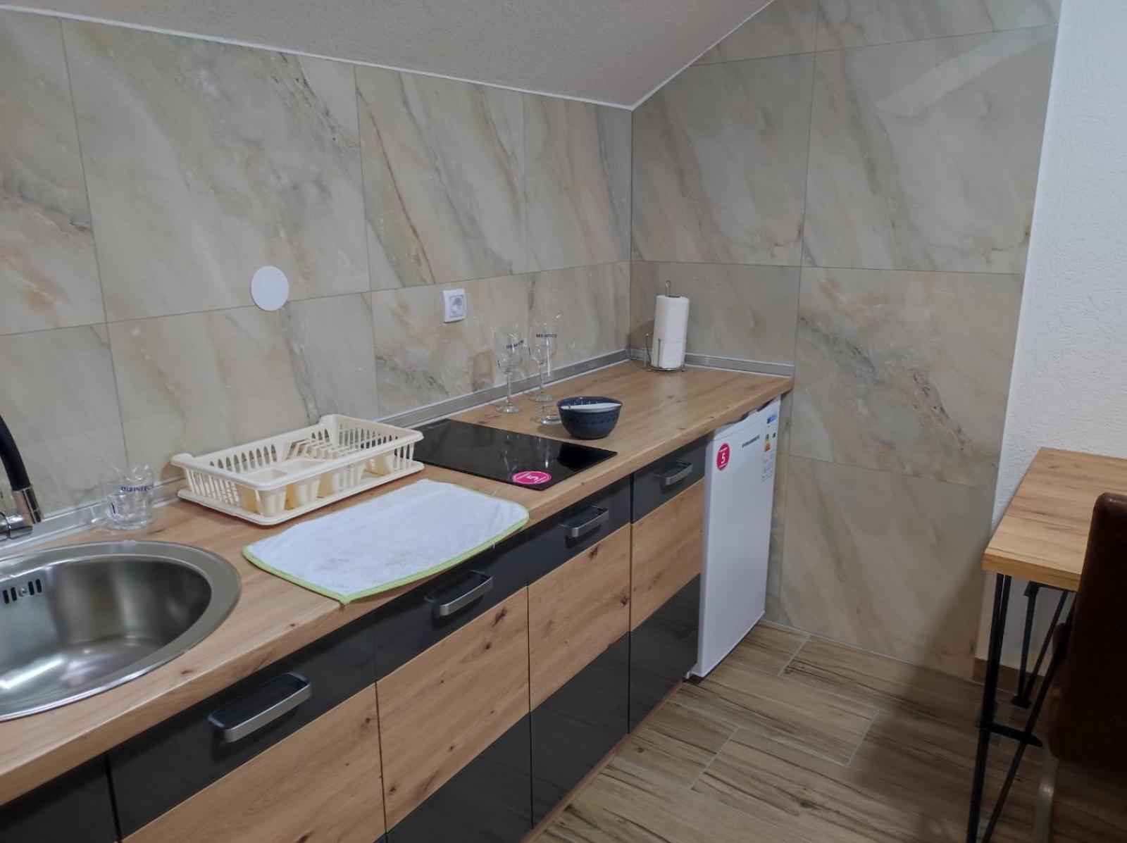 APARTMAN PRAVICA 2