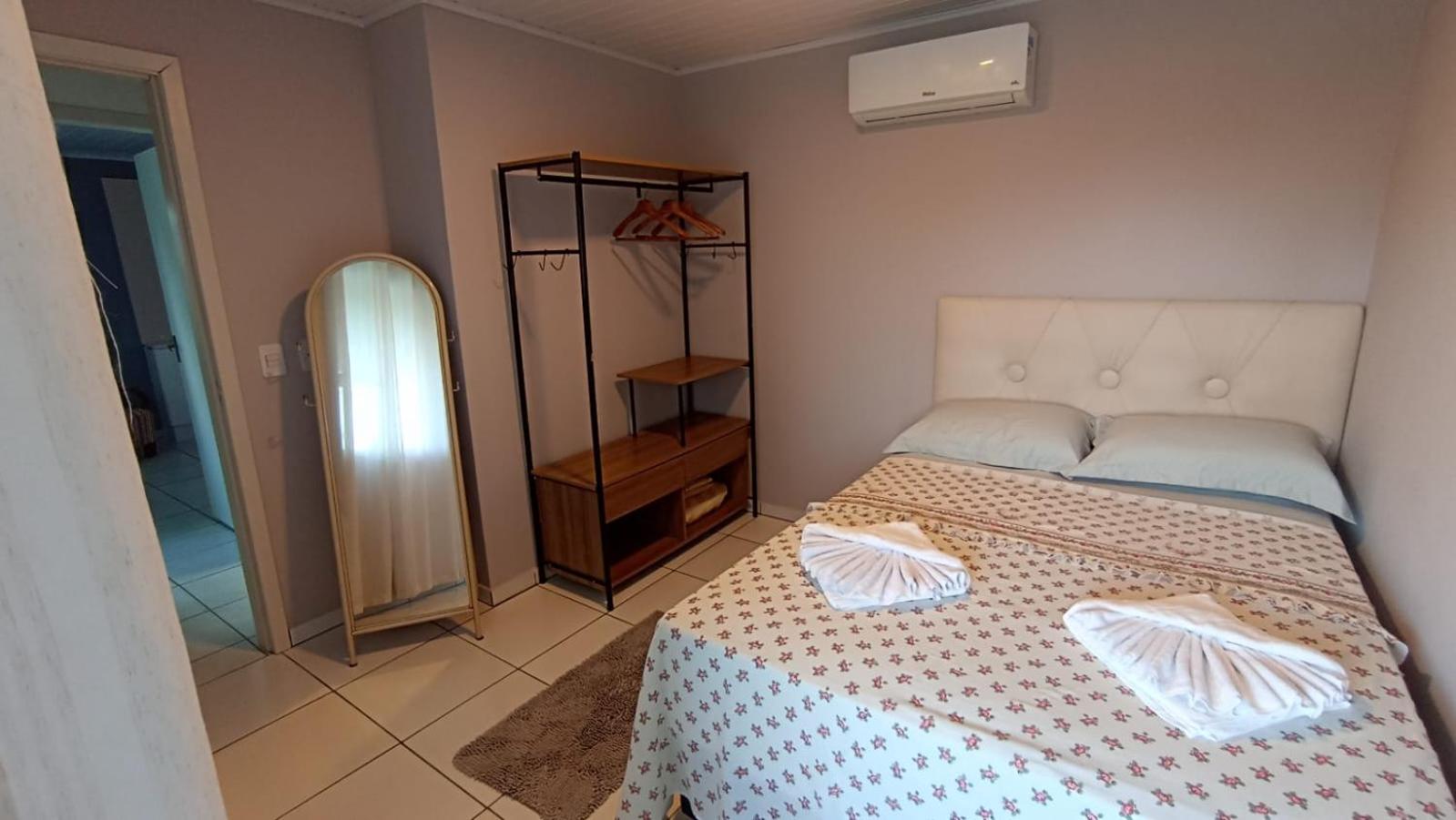 Casa Verde - 5 quartos a 600m Praia e próximo Beto Carrero