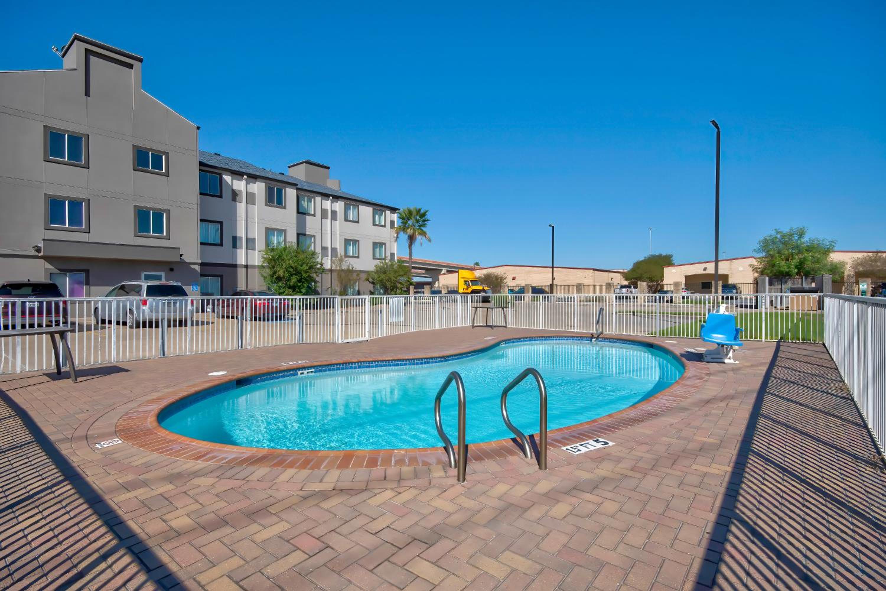 Motel 6-Harlingen, TX - Property Image 3
