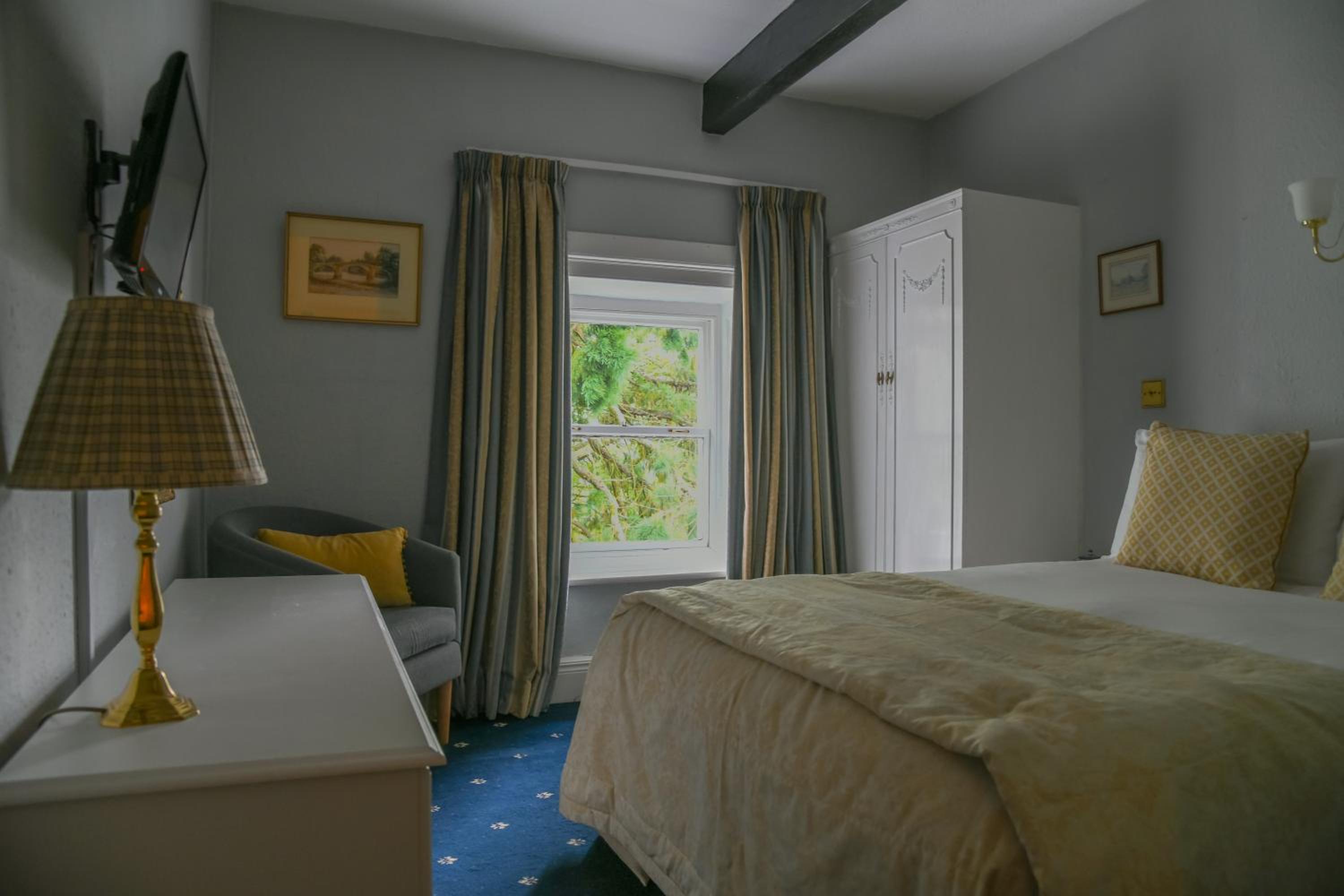 Lowbyer Manor Country House