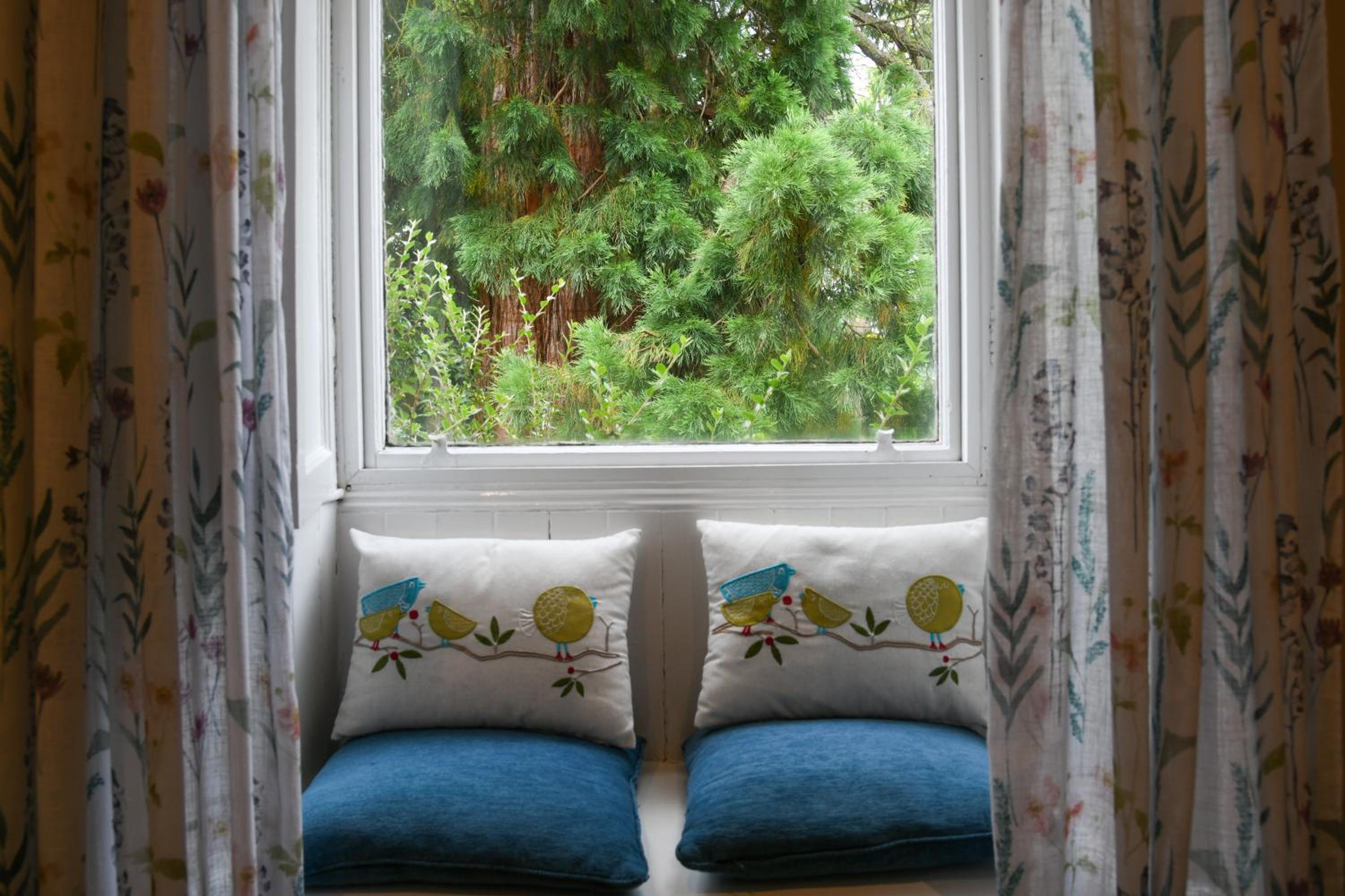 Lowbyer Manor Country House