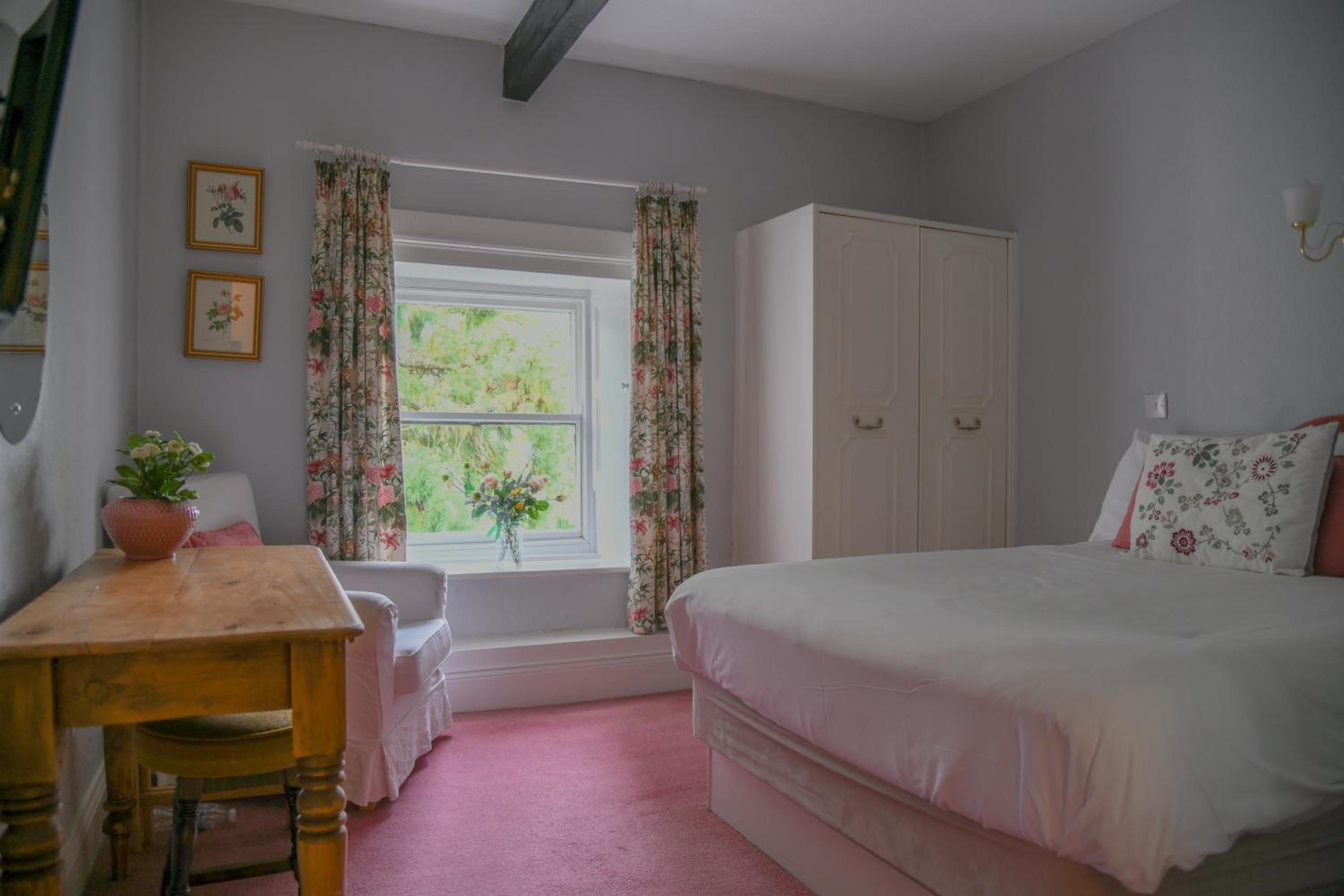 Lowbyer Manor Country House