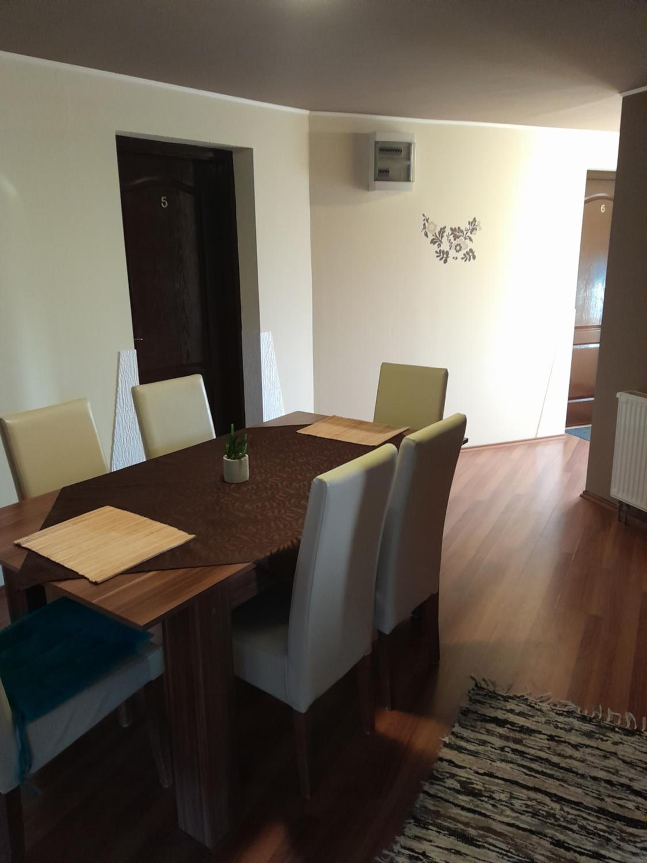 Holiday Apartman