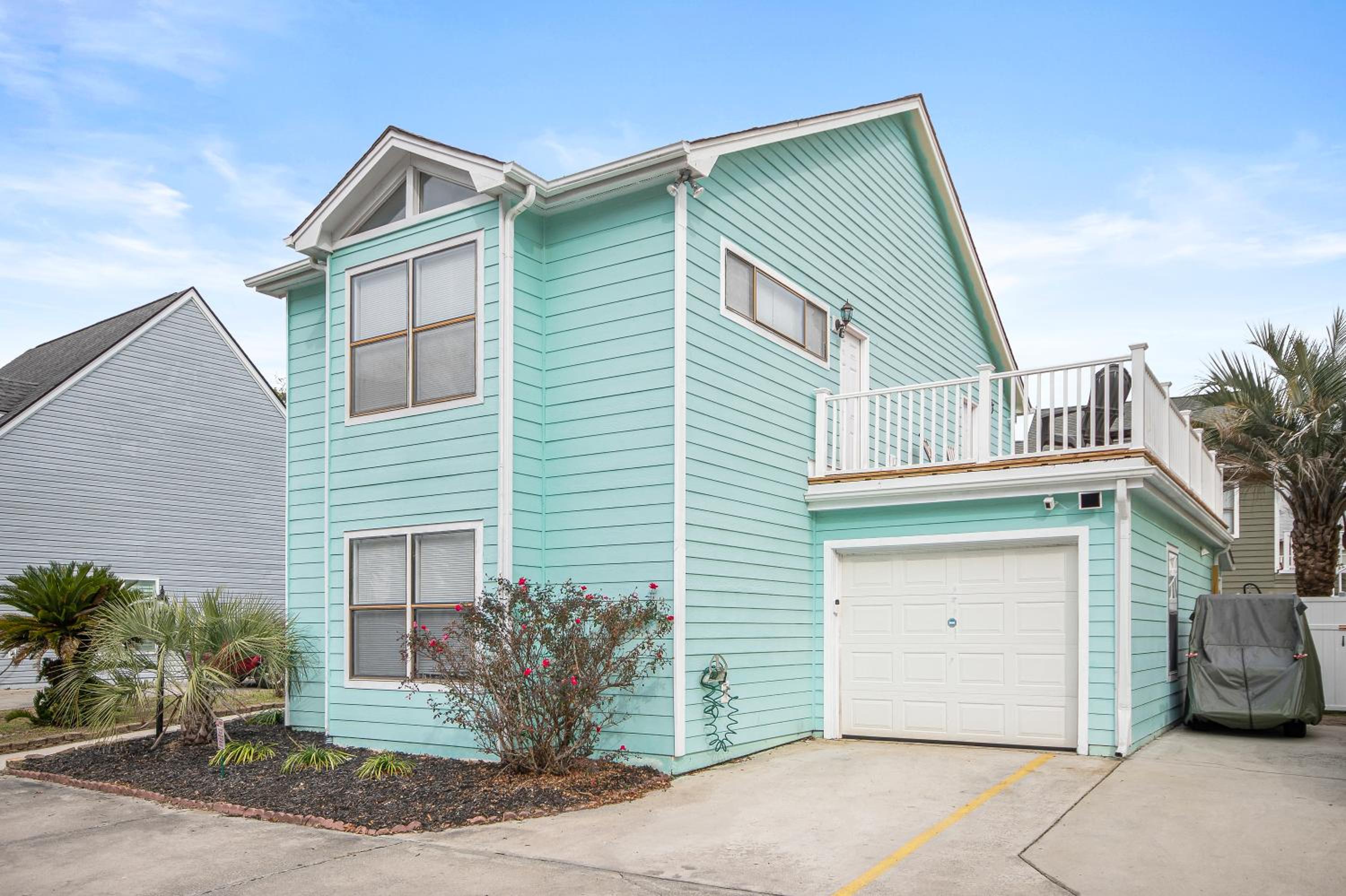 ONE More Happy Day 3BR-3BA Beach House w-HotTub, Sleeps 11 view 3