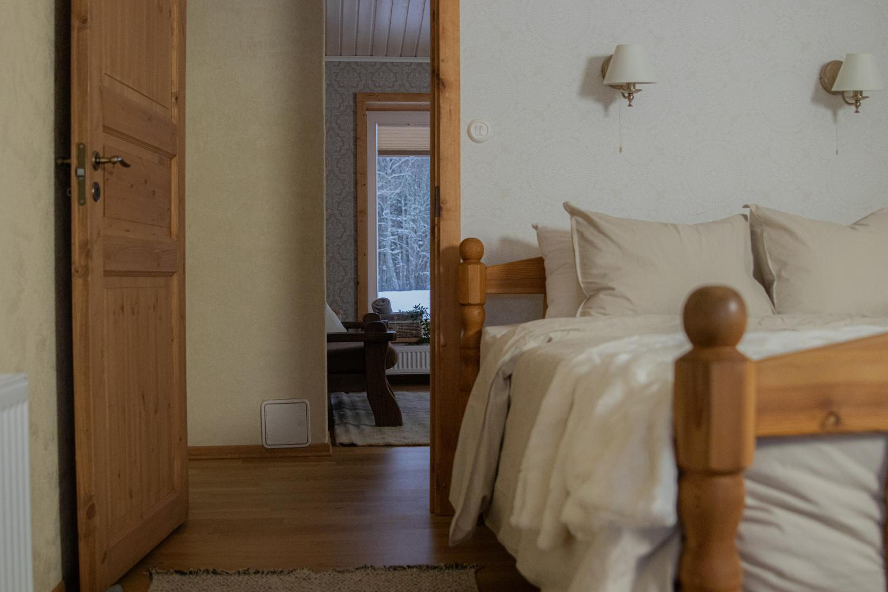 Authentic Estonian Wood Interior Apartment, Sunset Balcony Views, Lahemaa
