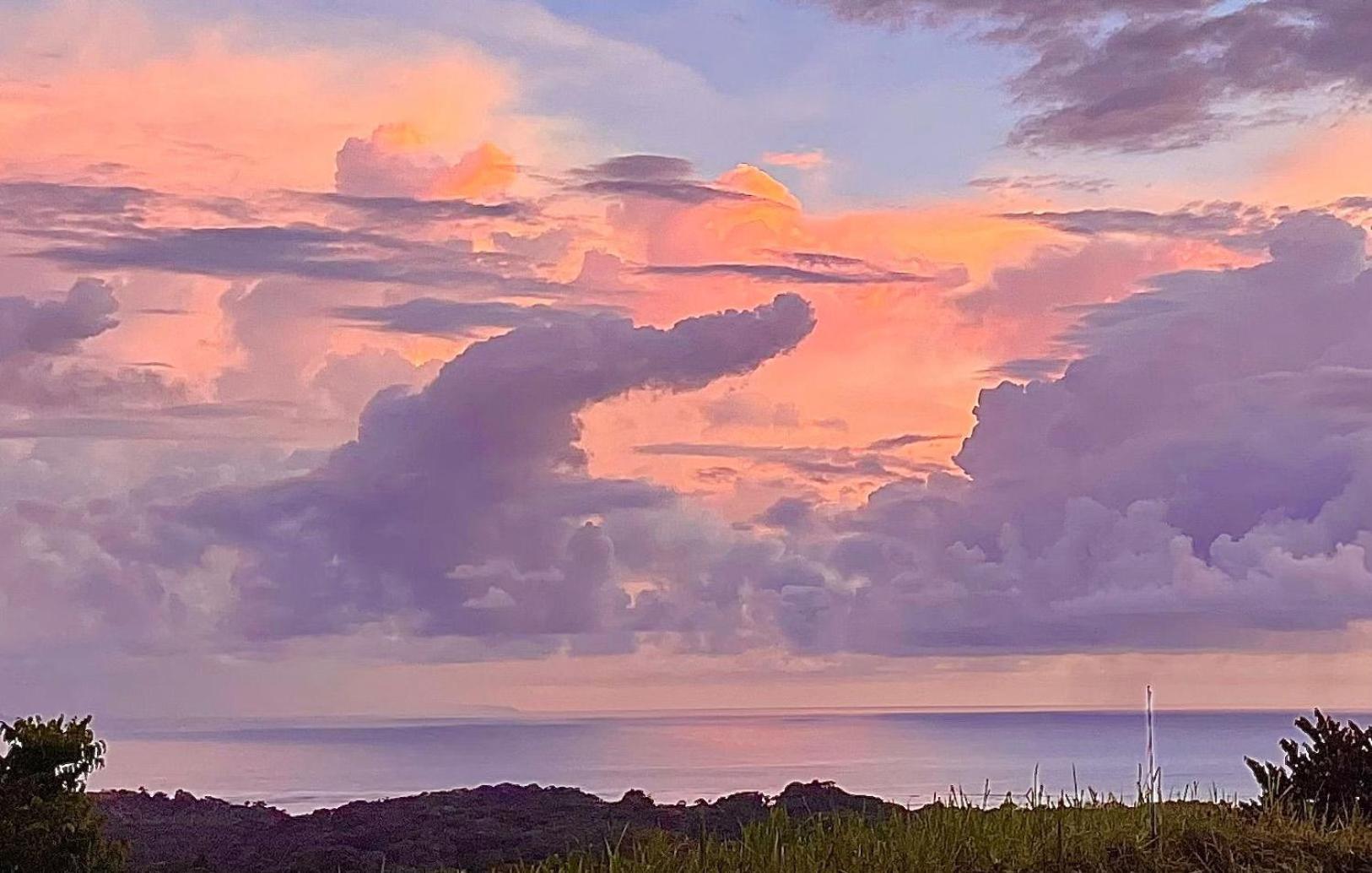 Villa Roca Ocean to Mountain Views - by Pura Villas