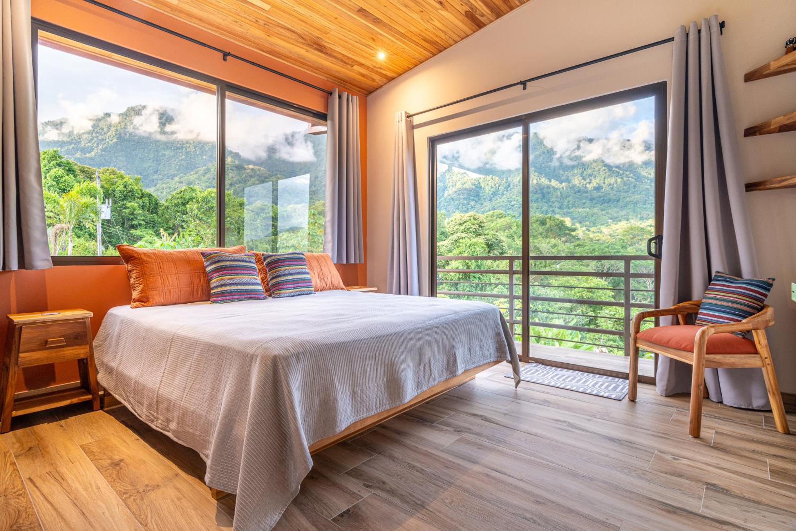 Villa Roca Ocean to Mountain Views - by Pura Villas