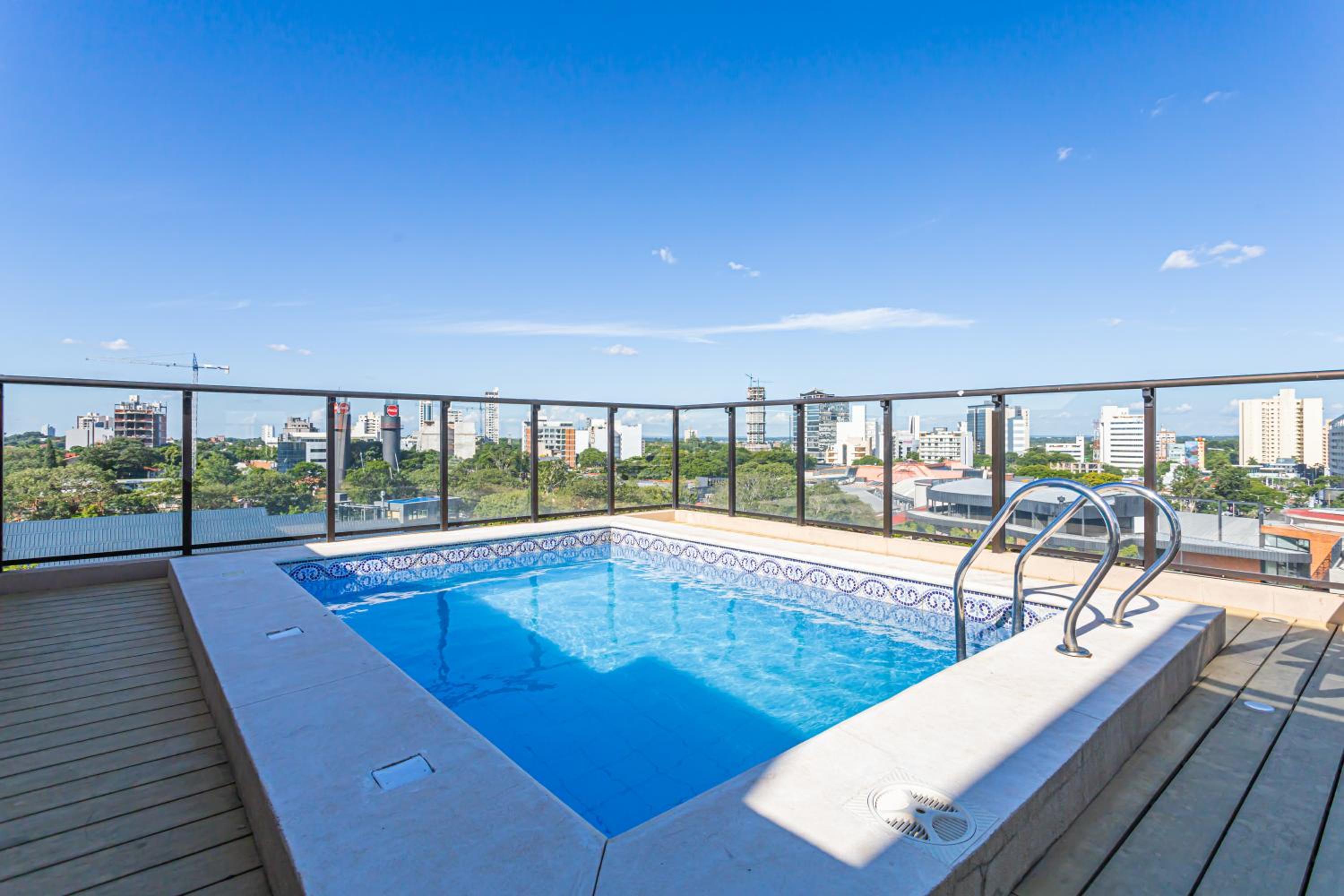 Spacious & unbeatable location view 2