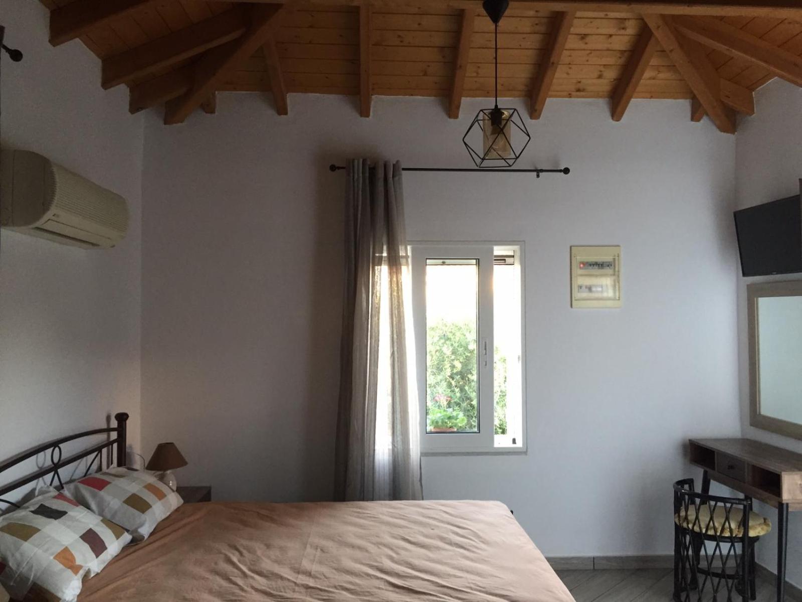 Christina Traditional House view 2