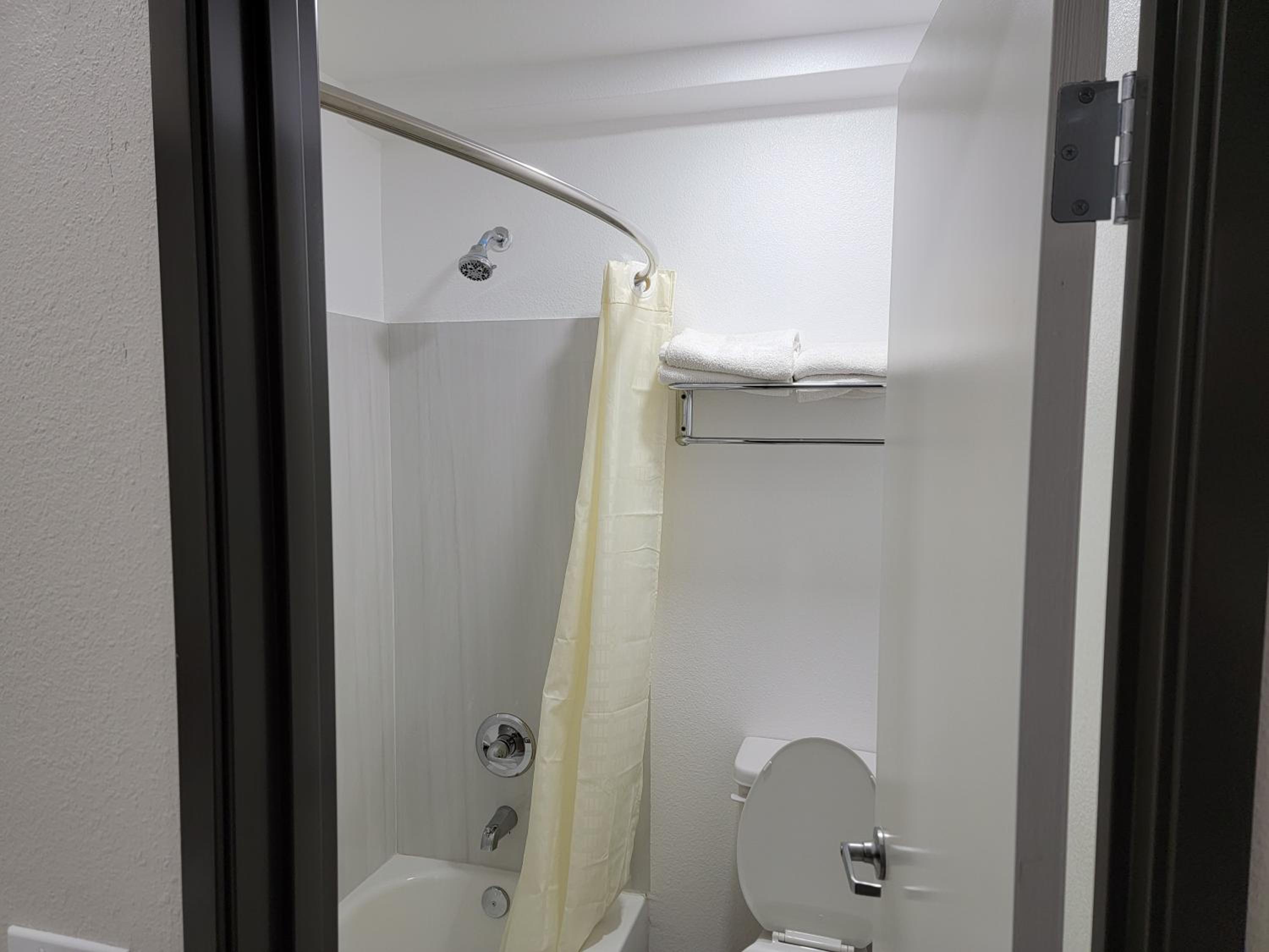Travelodge by Wyndham Buena Park