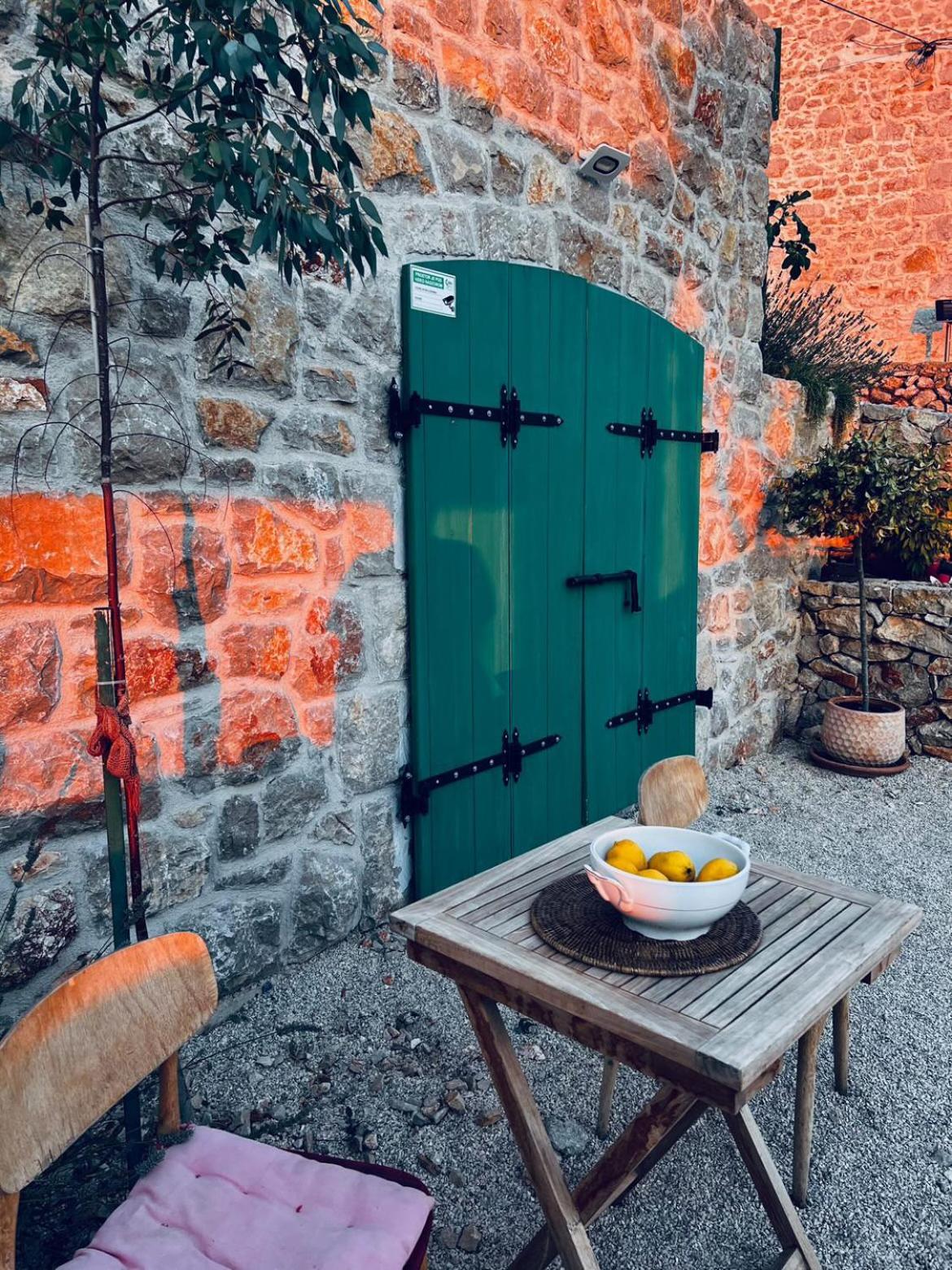 Peaceful & Secluded Retreat House Kod Kapetana Hvar III view 3