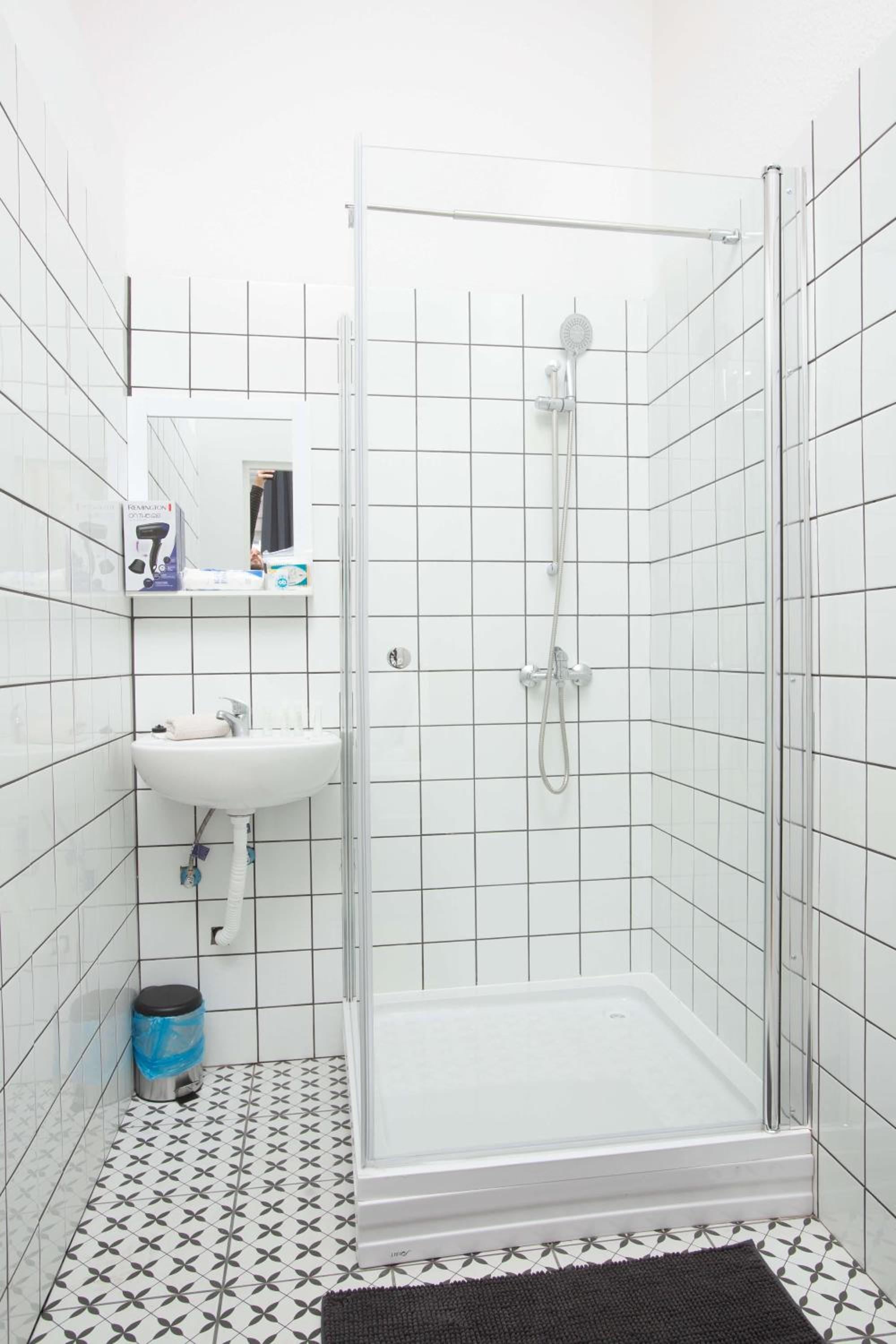 Violin Apartments