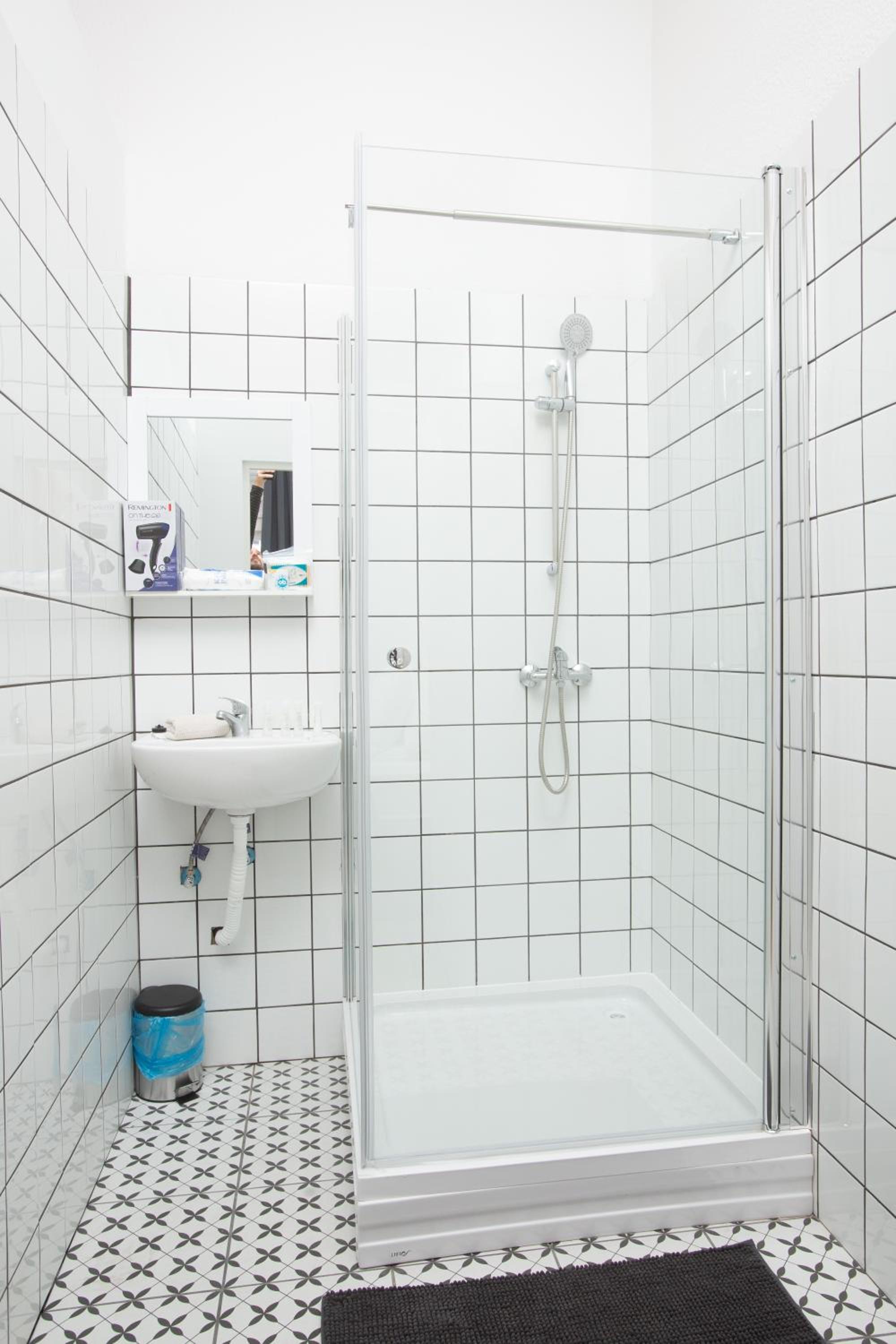 Violin Apartments